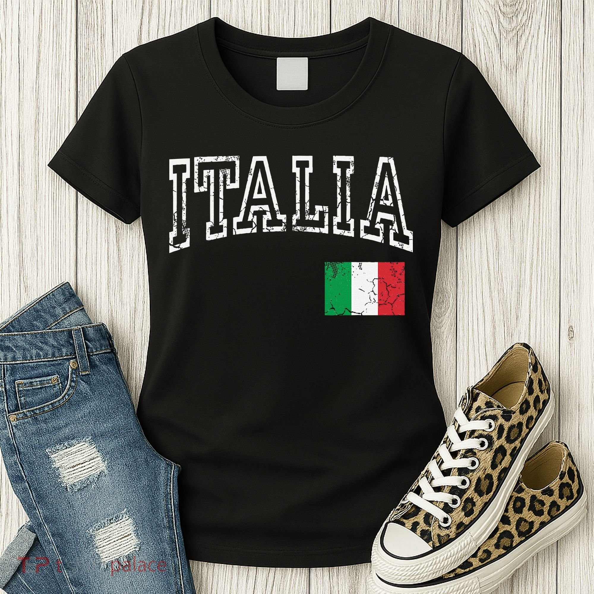 Italia Italian Flag Italy Distressed Women's T-Shirt