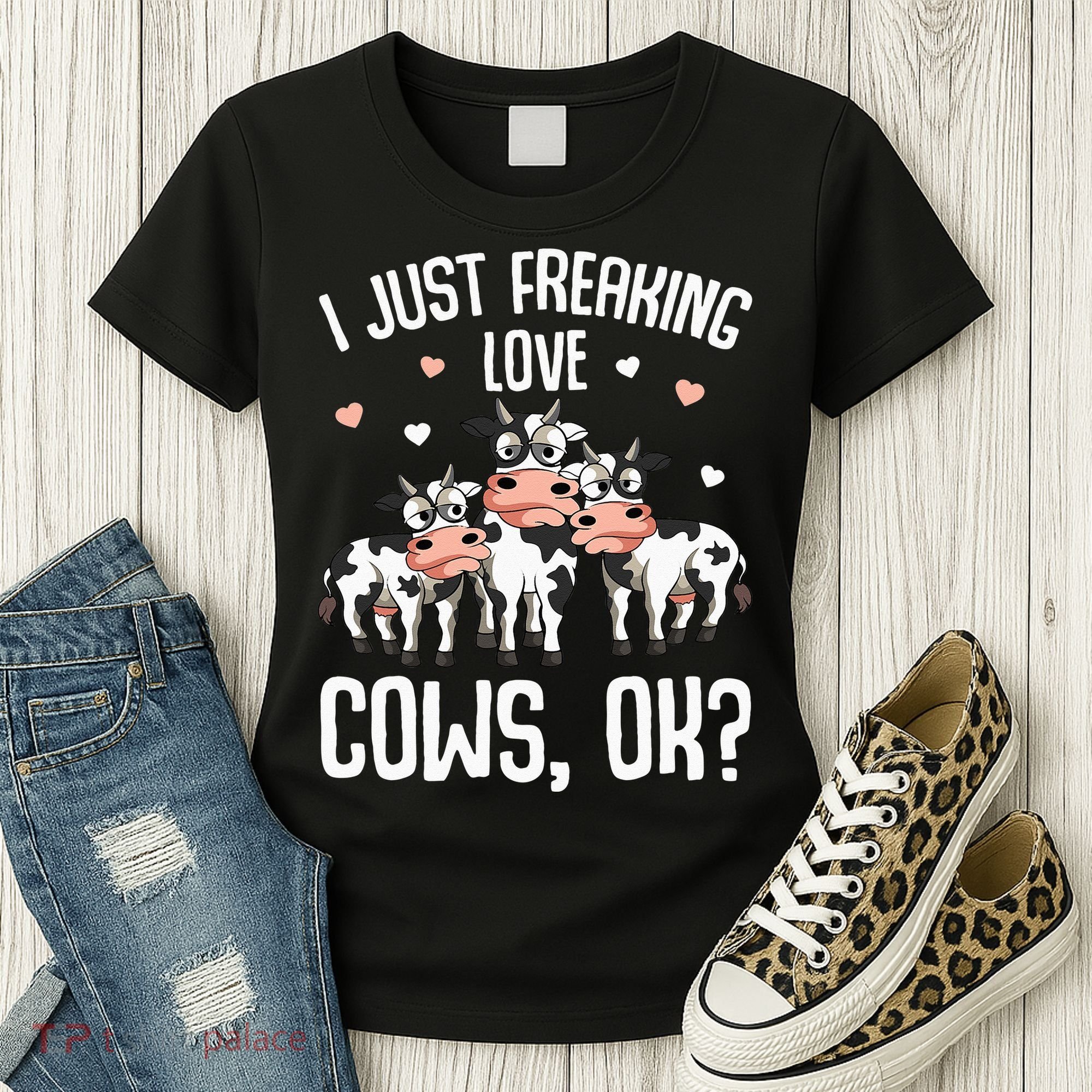 I just freaking love Cows Farmers Cow Lover Women's T-Shirt