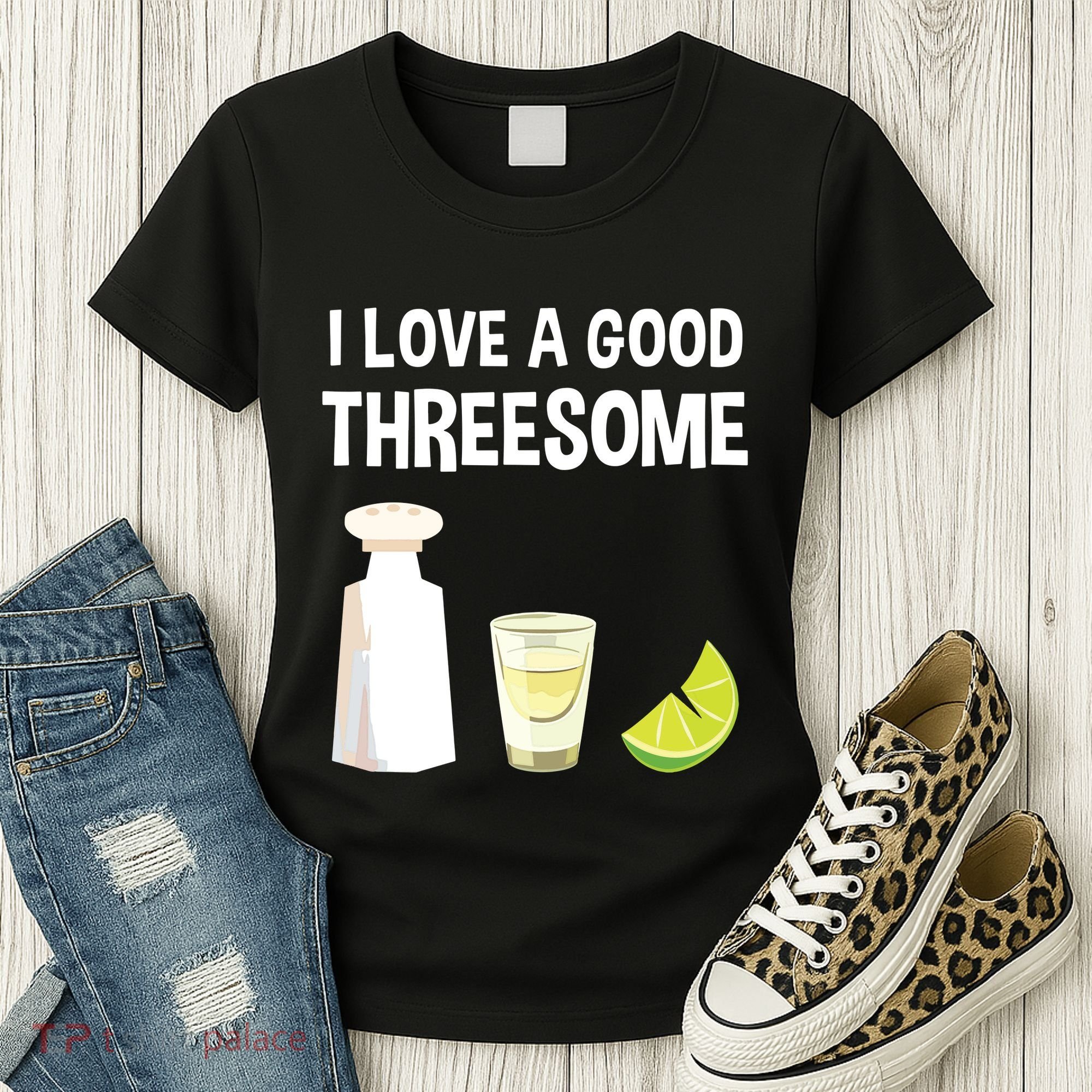 I Love A Good Threesome Bartender Bar Drink Tank Top Women's T-Shirt