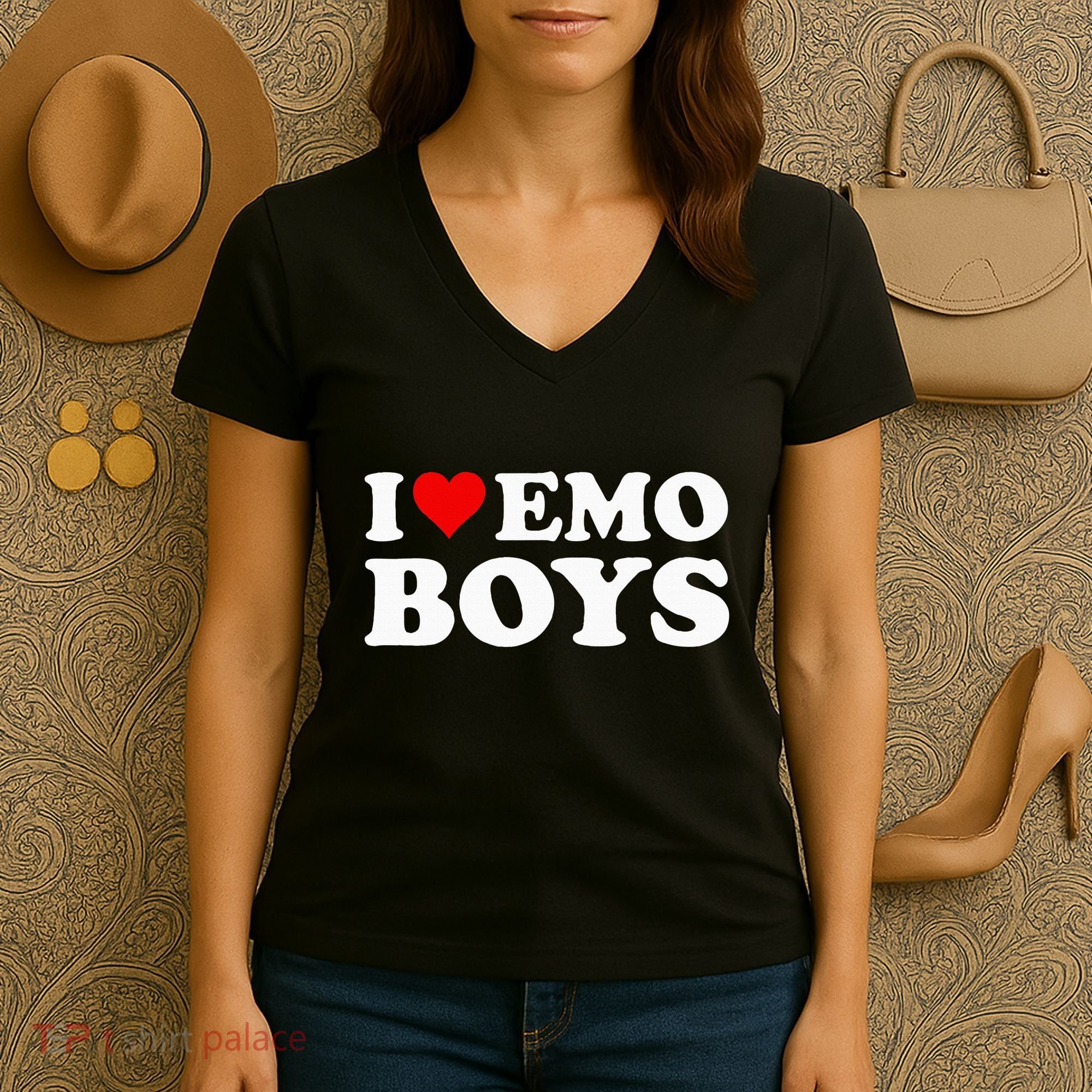 I Love Emo Women's V-Neck T-Shirt
