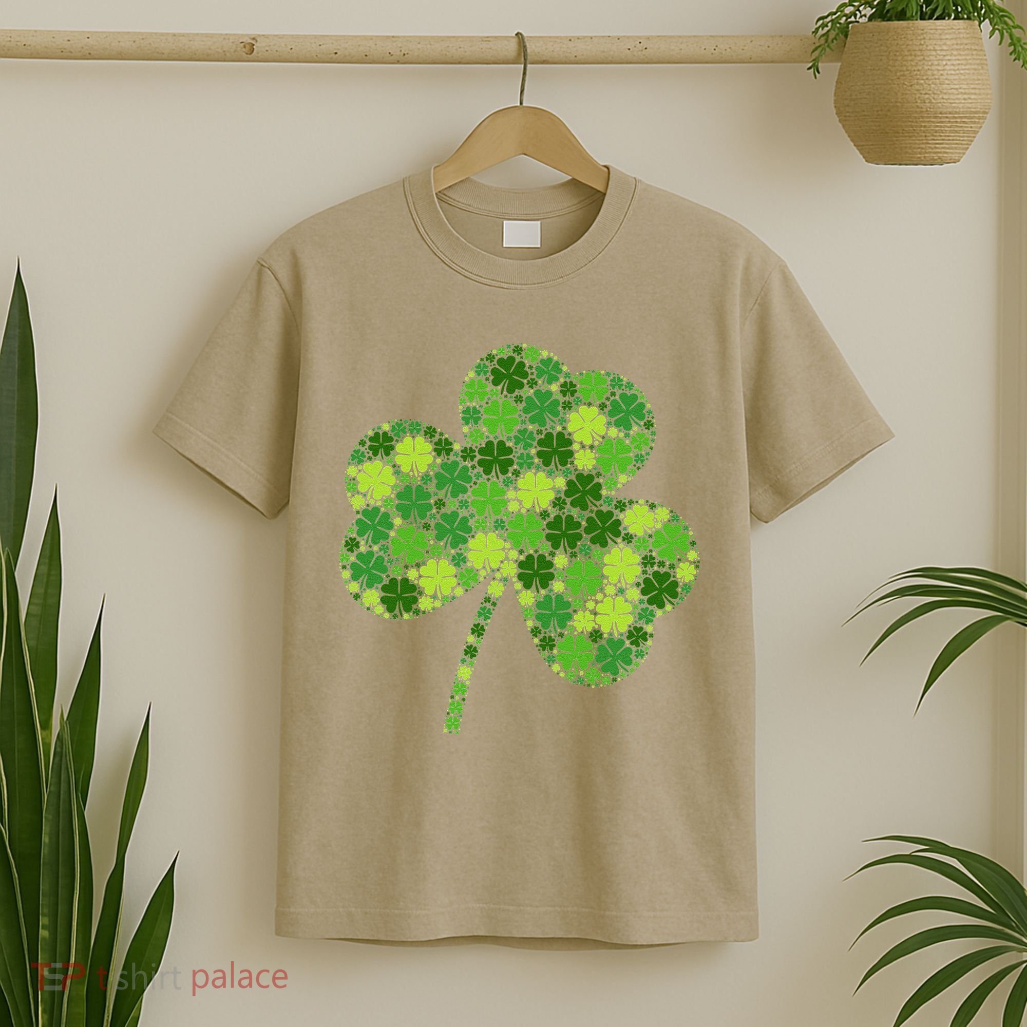 Irish Lucky Green Shamrock Clover Women St Patricks Day (2) T-Shirt