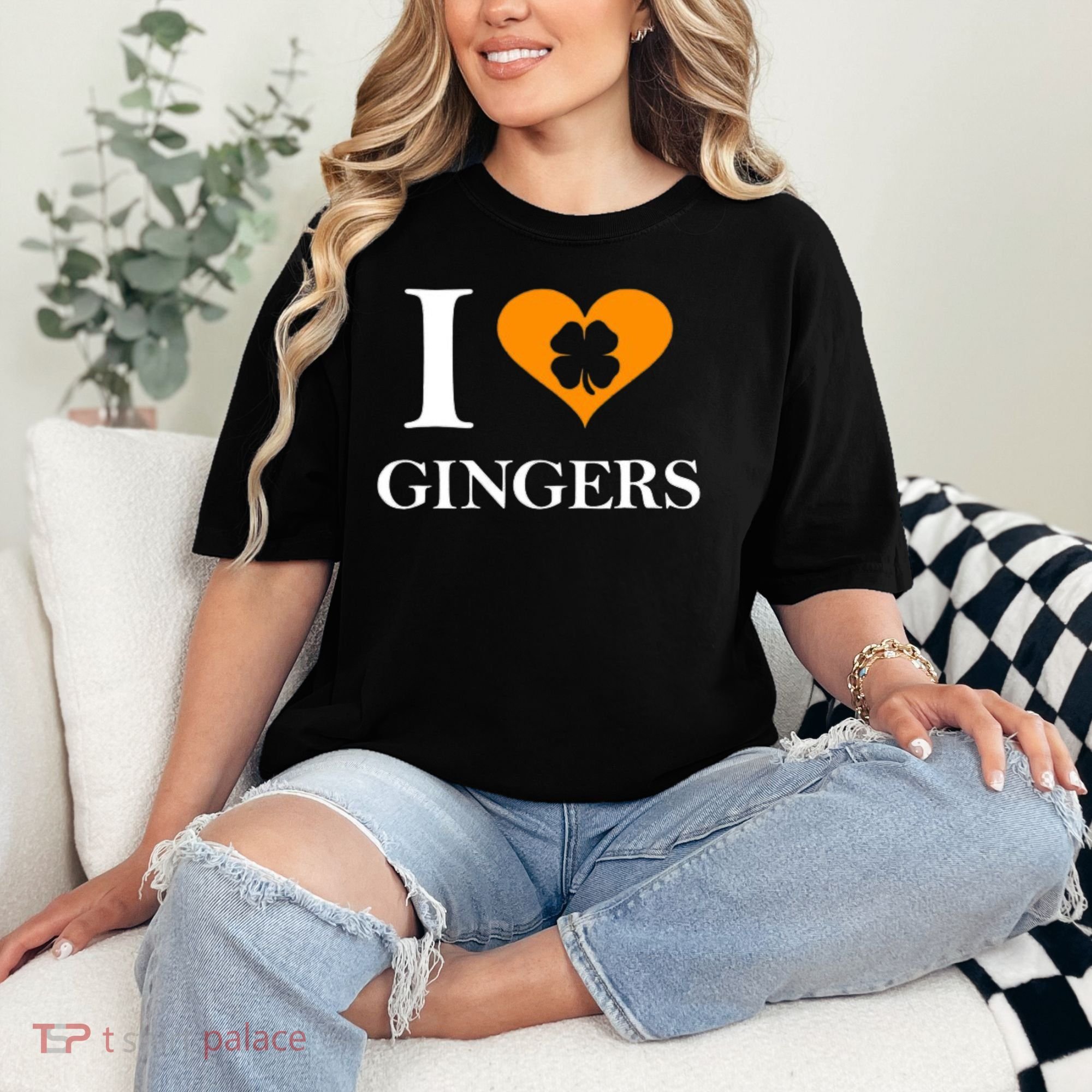 I Love Gingers Heart Shamrock Redhead Lover Comfort Colors T-Shirt