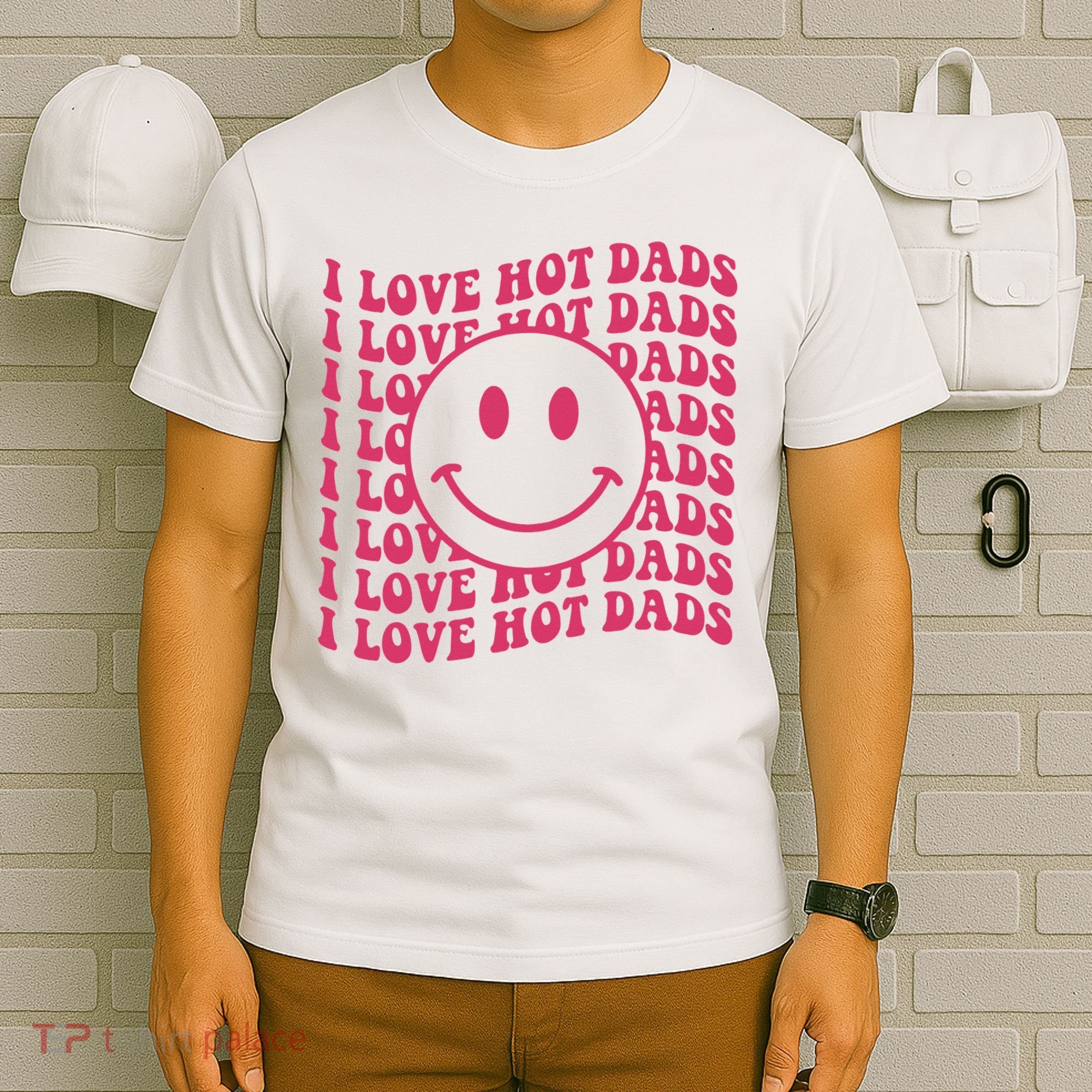 I Love Hot Dads Retro Funny Red Heart Love Dads T-Shirt