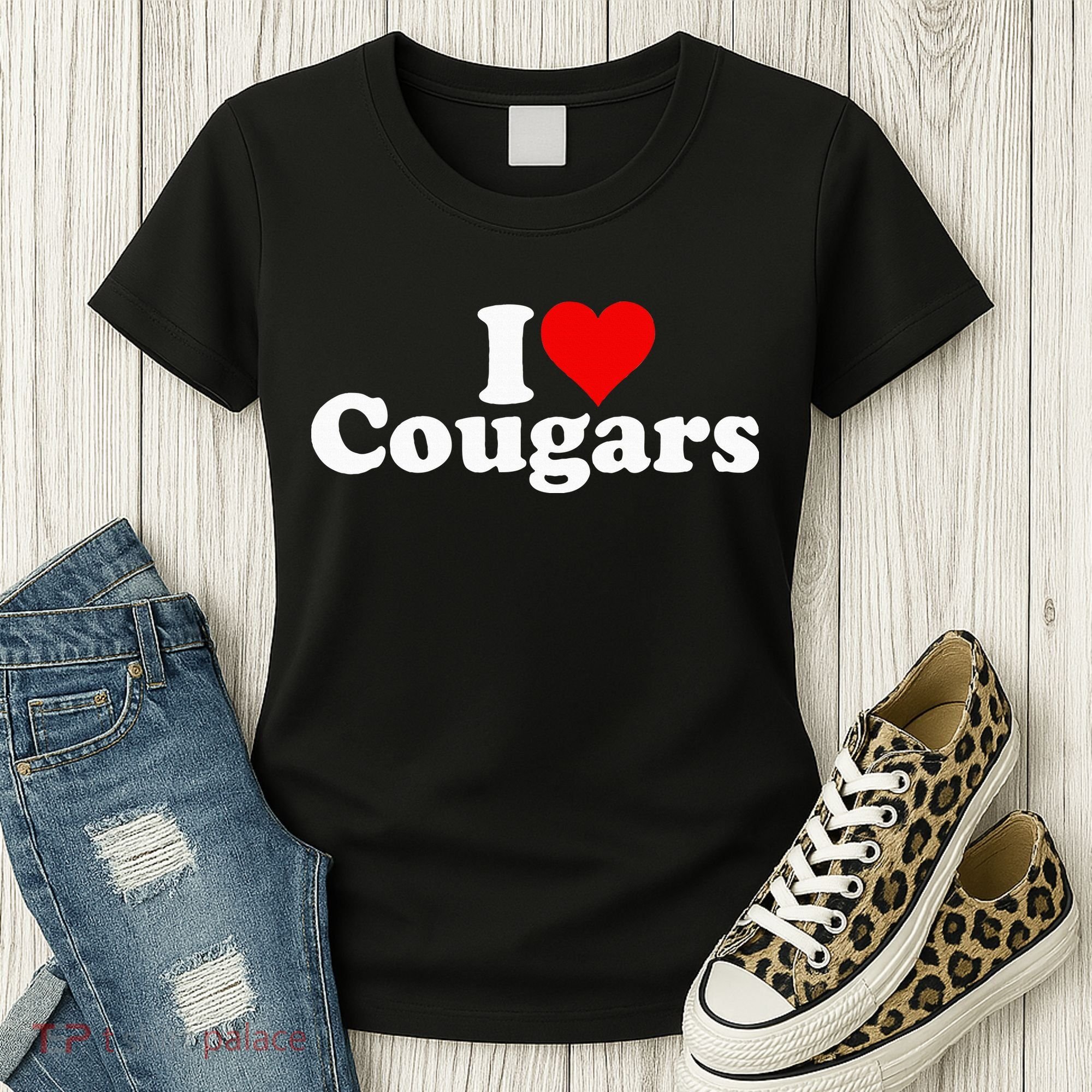 I LOVE HEART COUGARS SEXY OLDER Women's T-Shirt
