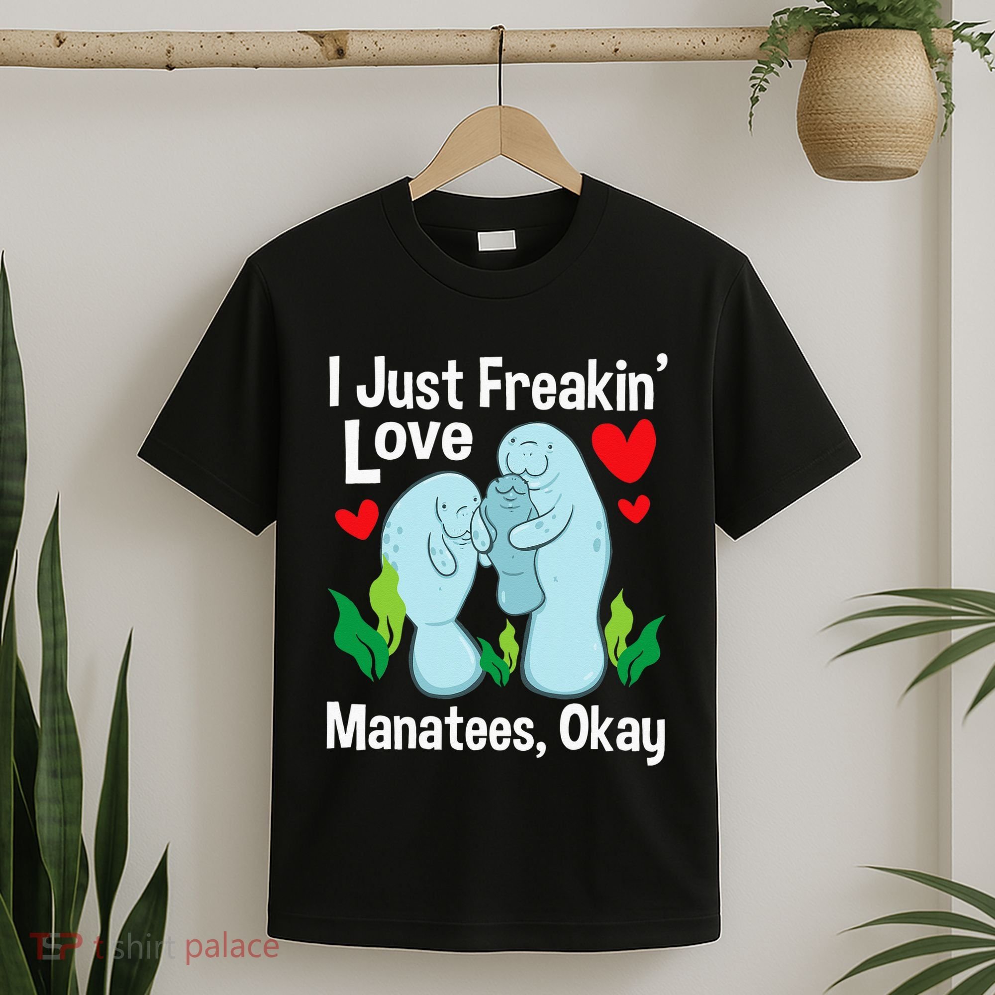 I Love Manatees Manatee Lover Zookeeper Marine Biologist T-Shirt