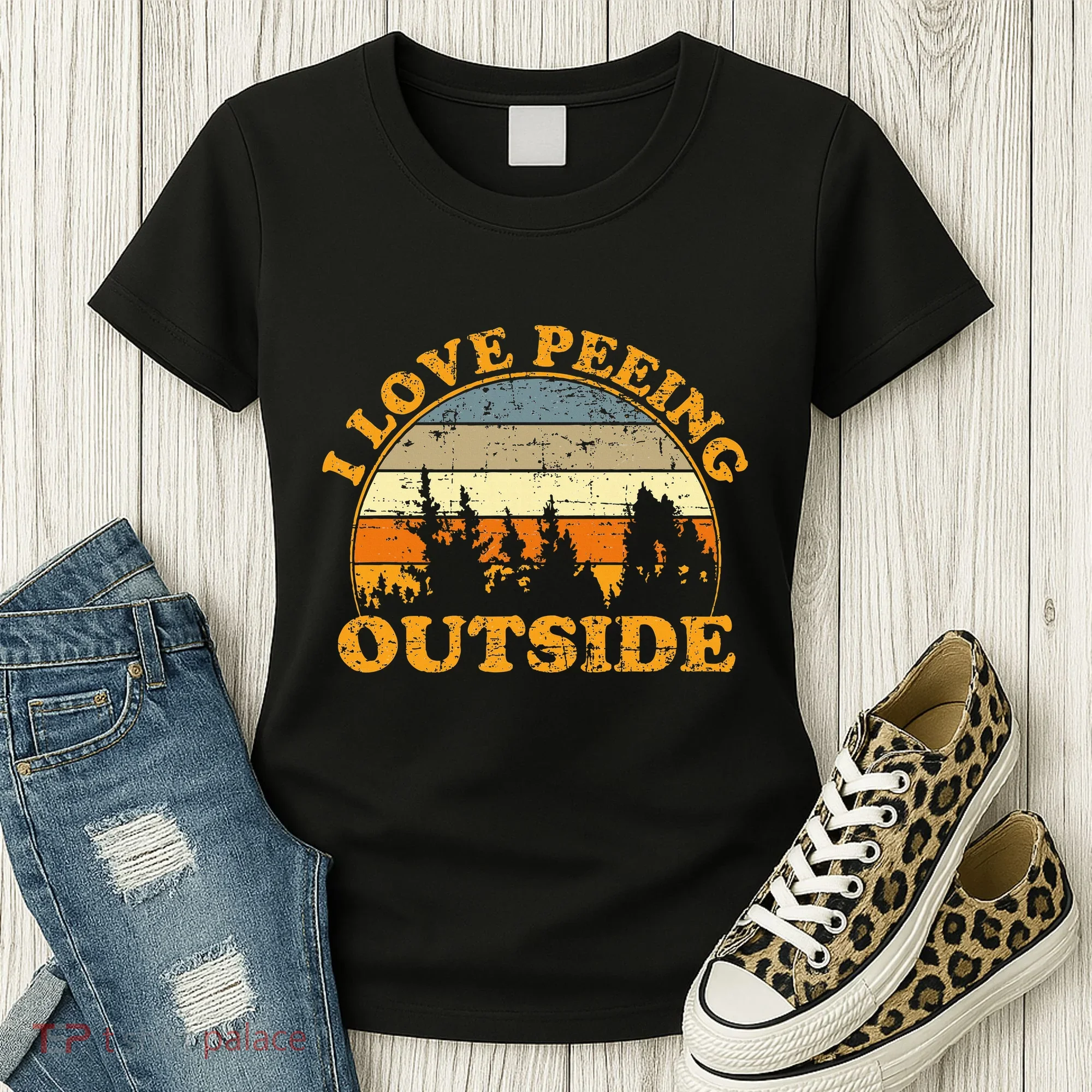 I Love Peeing Outside Women's T-Shirt