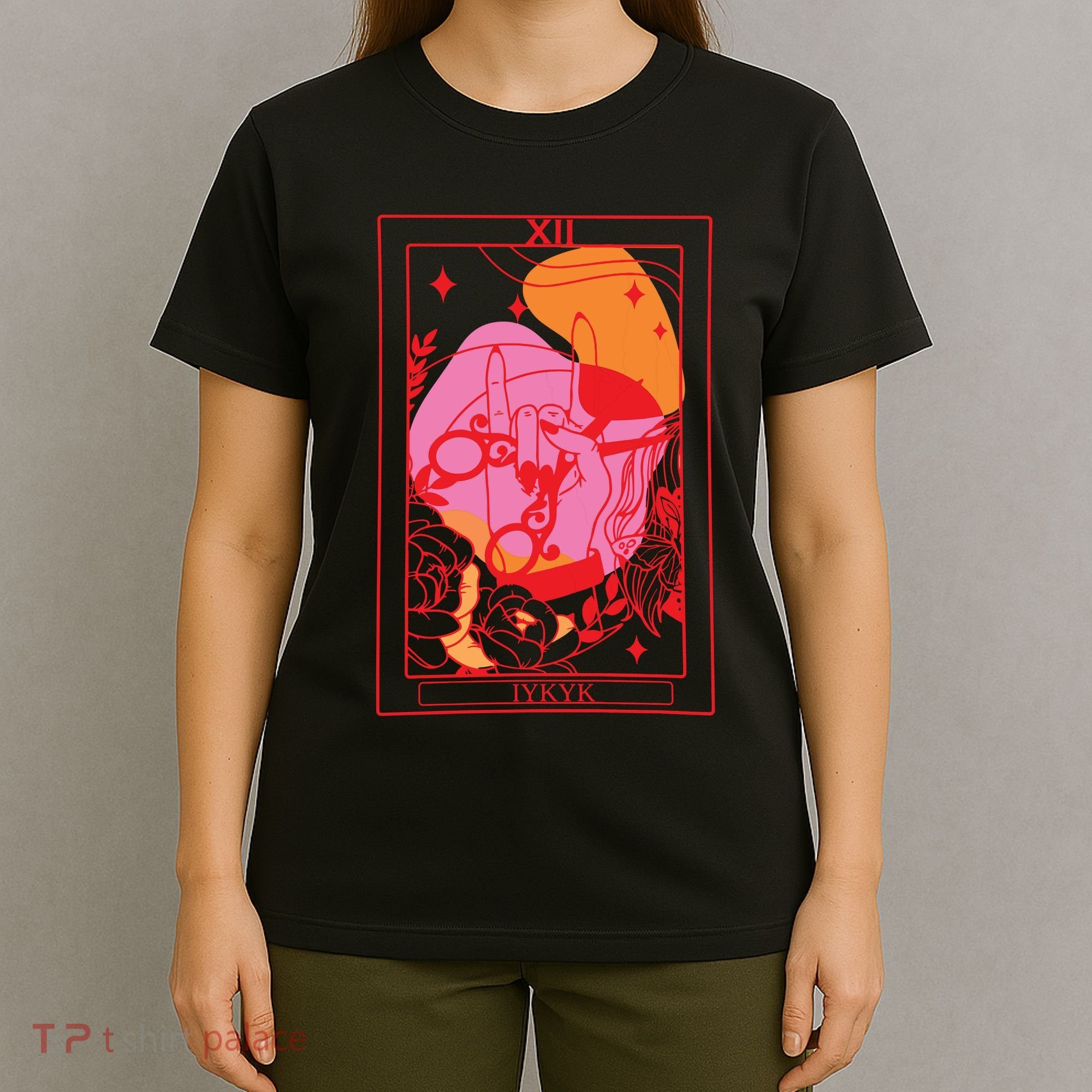 Iykyk Lesbian Sapphic Tarot Card T-Shirt
