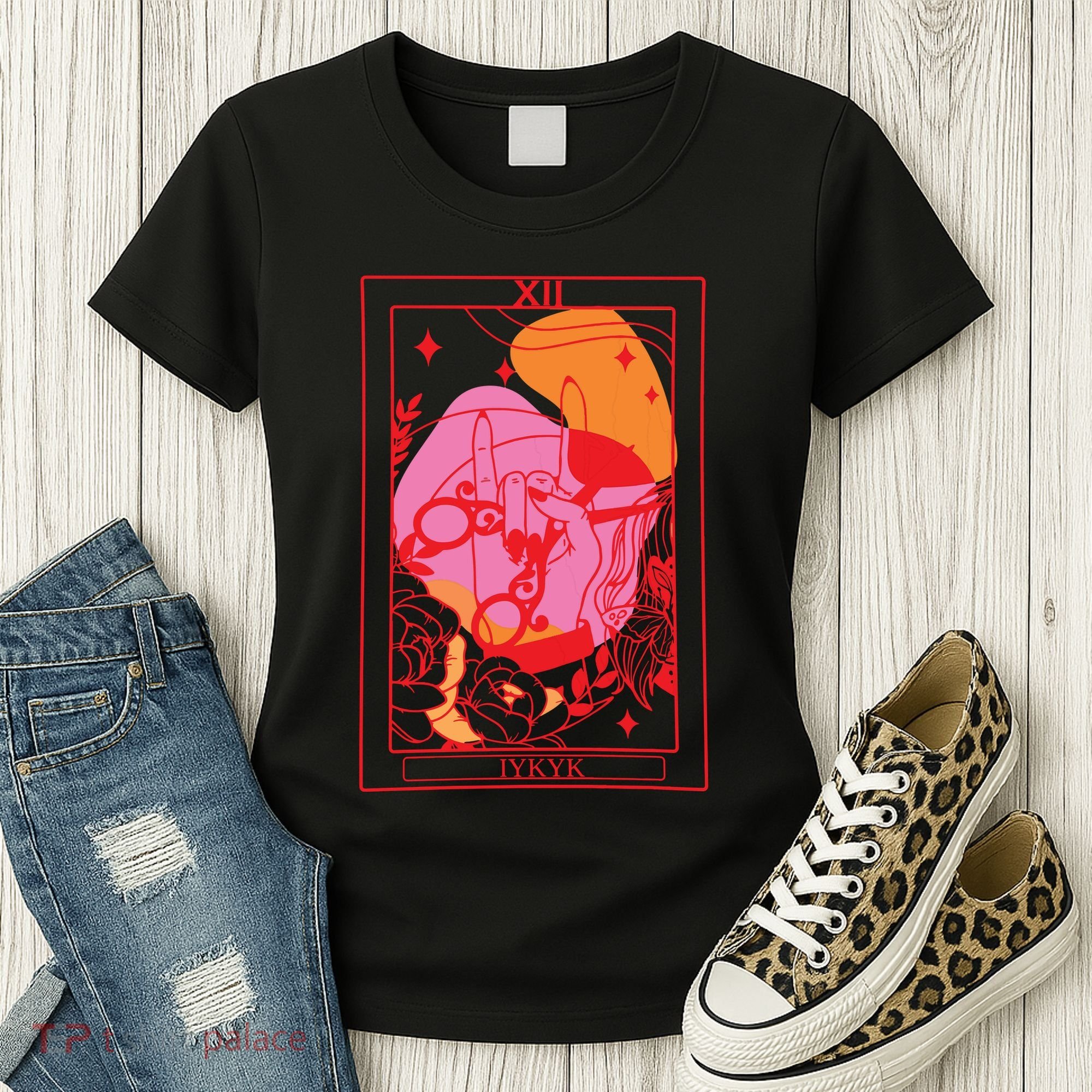 Iykyk Lesbian Sapphic Tarot Card Women's T-Shirt