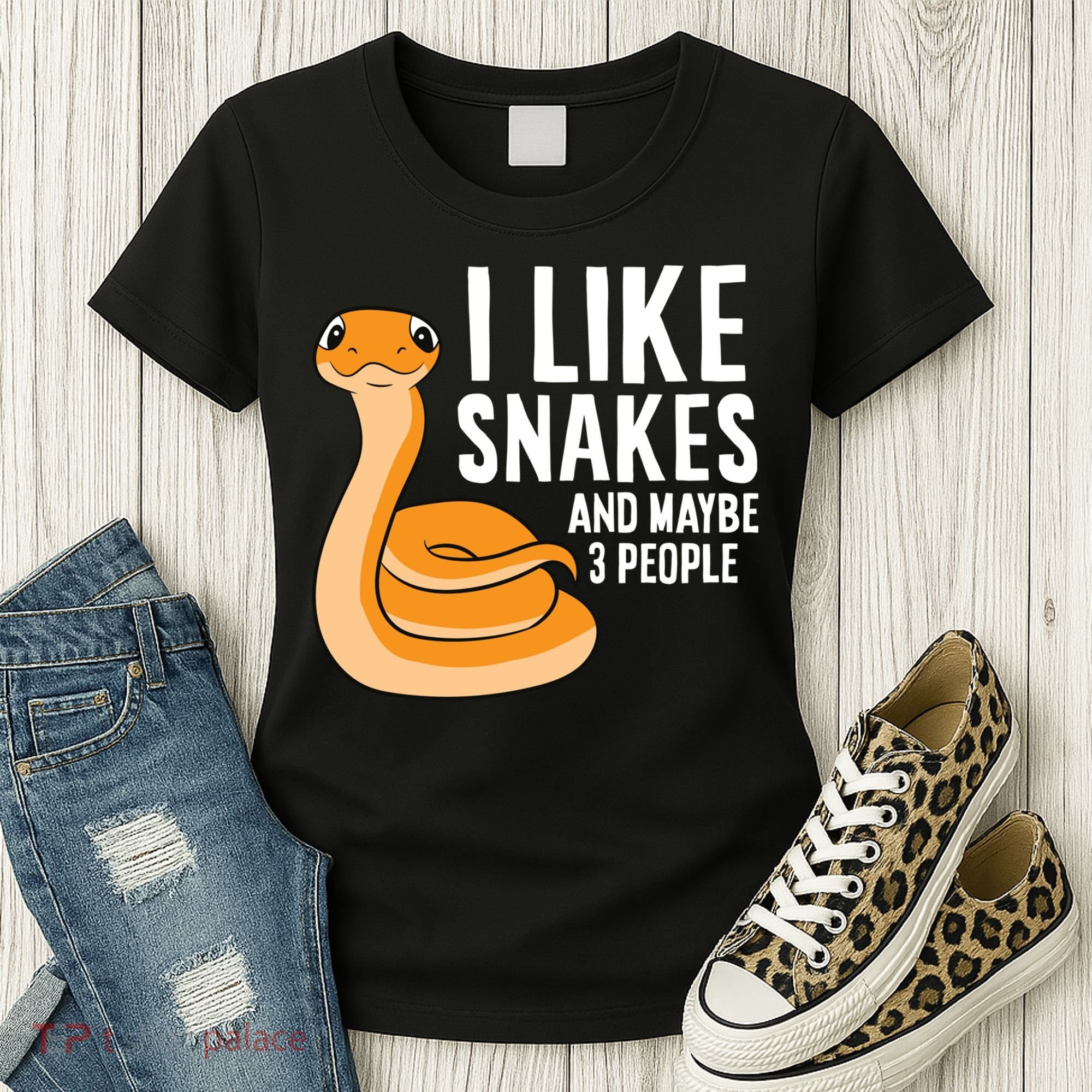 I Like Snakes And Maybe 3 People Snake Reptile Lover Cool Gift Women's T-Shirt