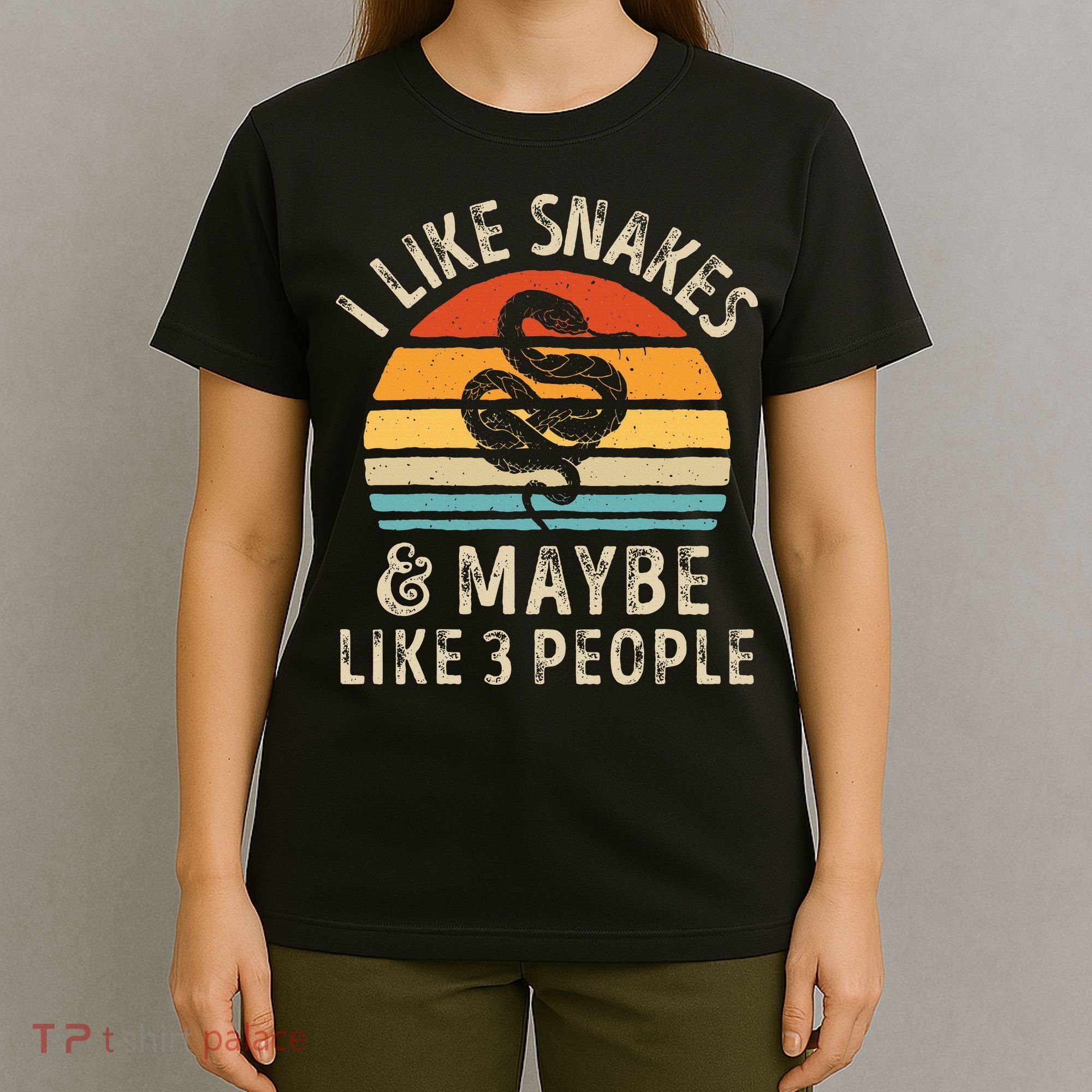 I Like Snakes And Maybe 3 People Snake Reptile Lover Retro T-Shirt