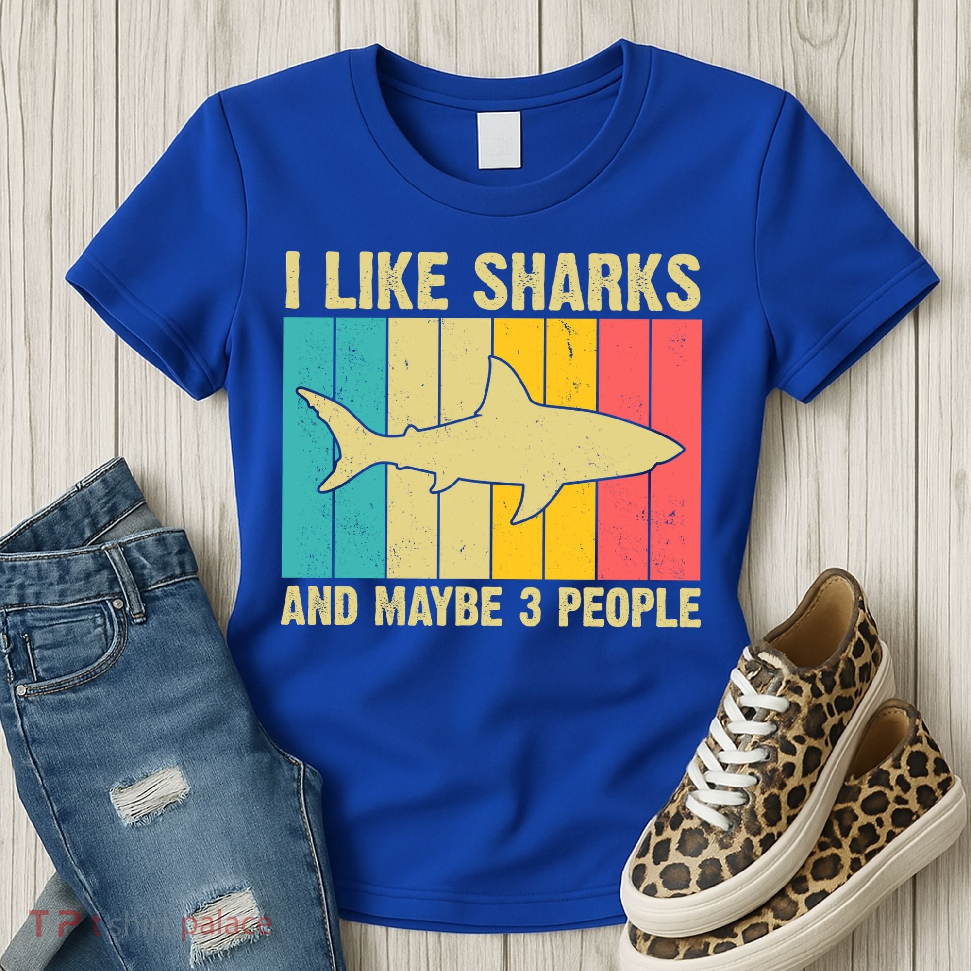 I Like Sharks And Maybe 3 People Funny Shark Lover Women's T-Shirt