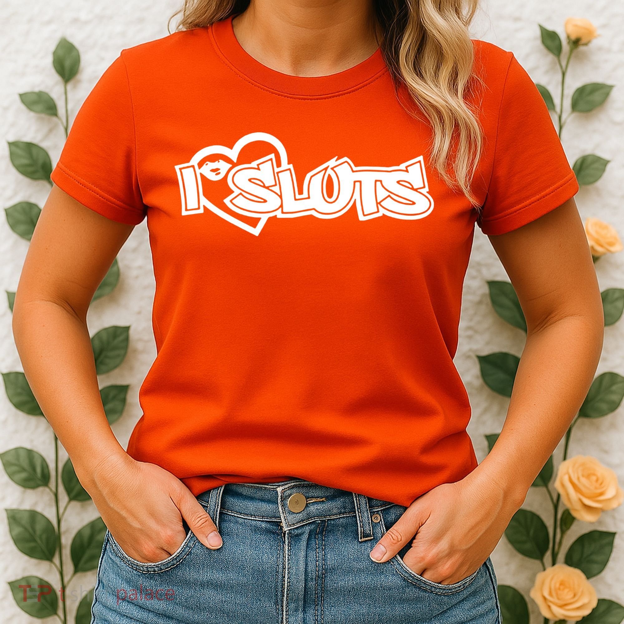 I Love Sluts Women's T-Shirt