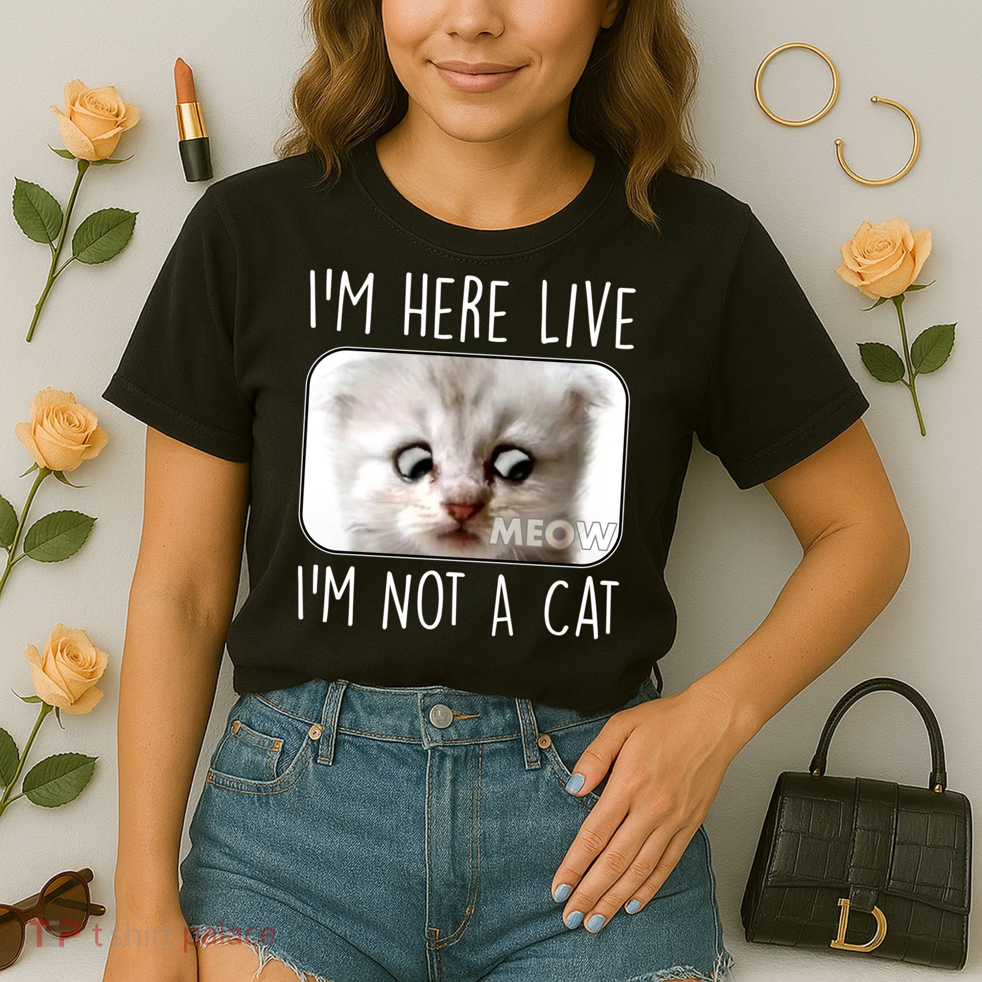 I'm Here Live I'm Not A Cat Zoom Lawyer Cat Meme Comfort Colors Boxy T-Shirt
