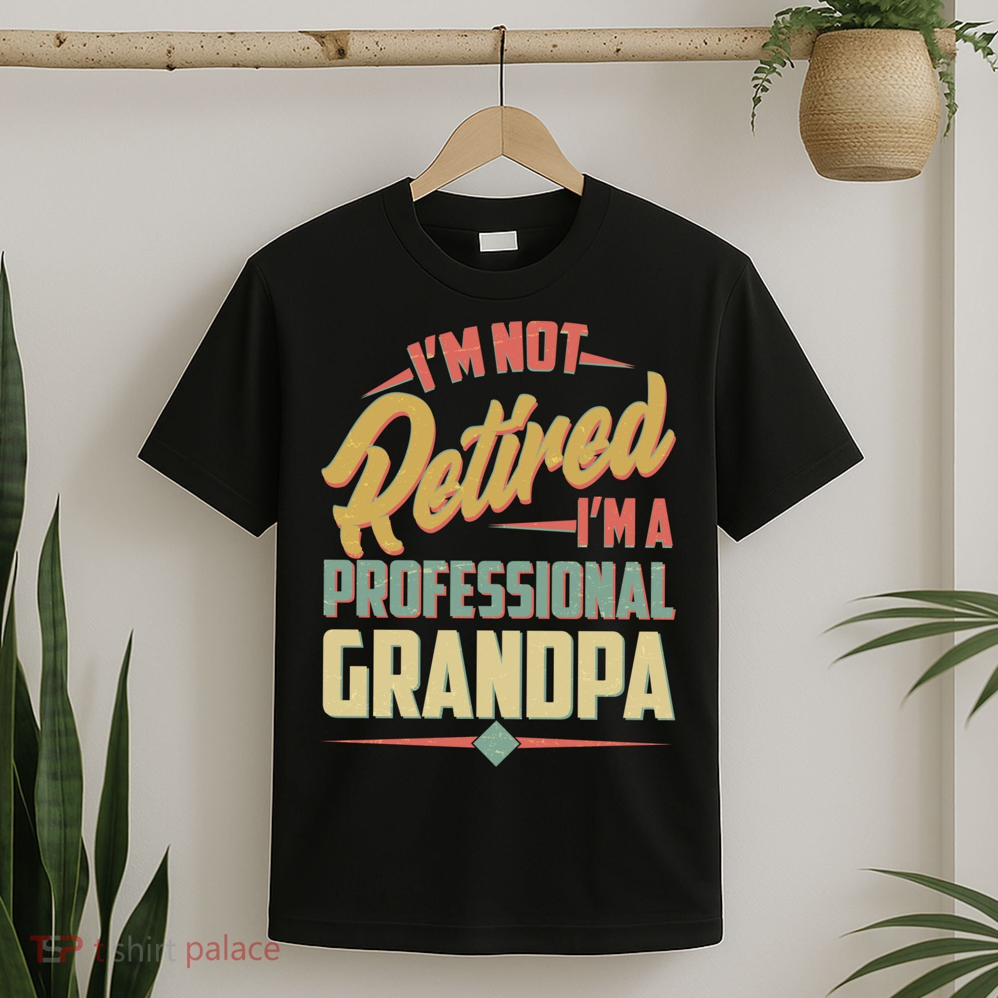I'm Not Retired I'm A Professional Grandpa Vintage T-Shirt