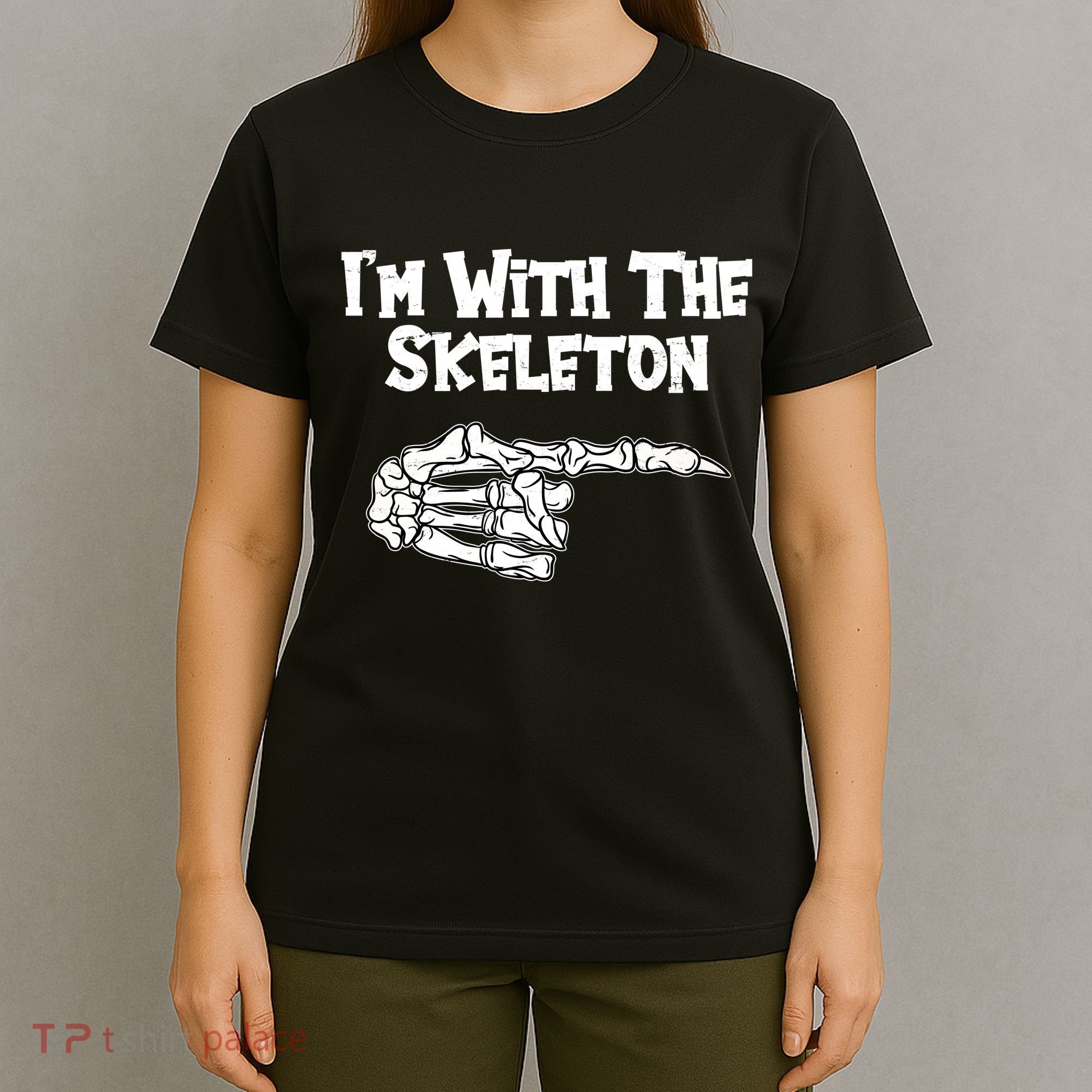 I'm With The Skeleton Funny Halloween T-Shirt