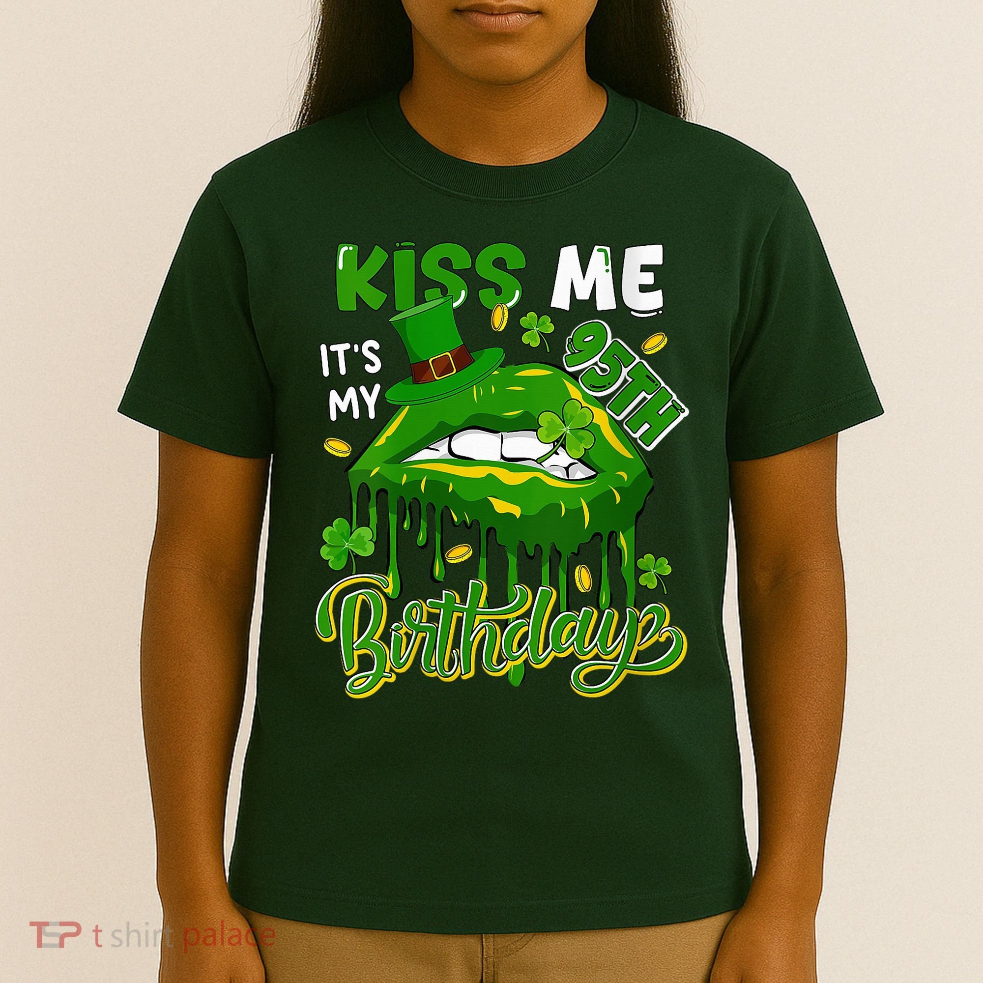 It'S My 95th Birthday St. Patrick'S Day Shamrocks Cute Lips T-Shirt
