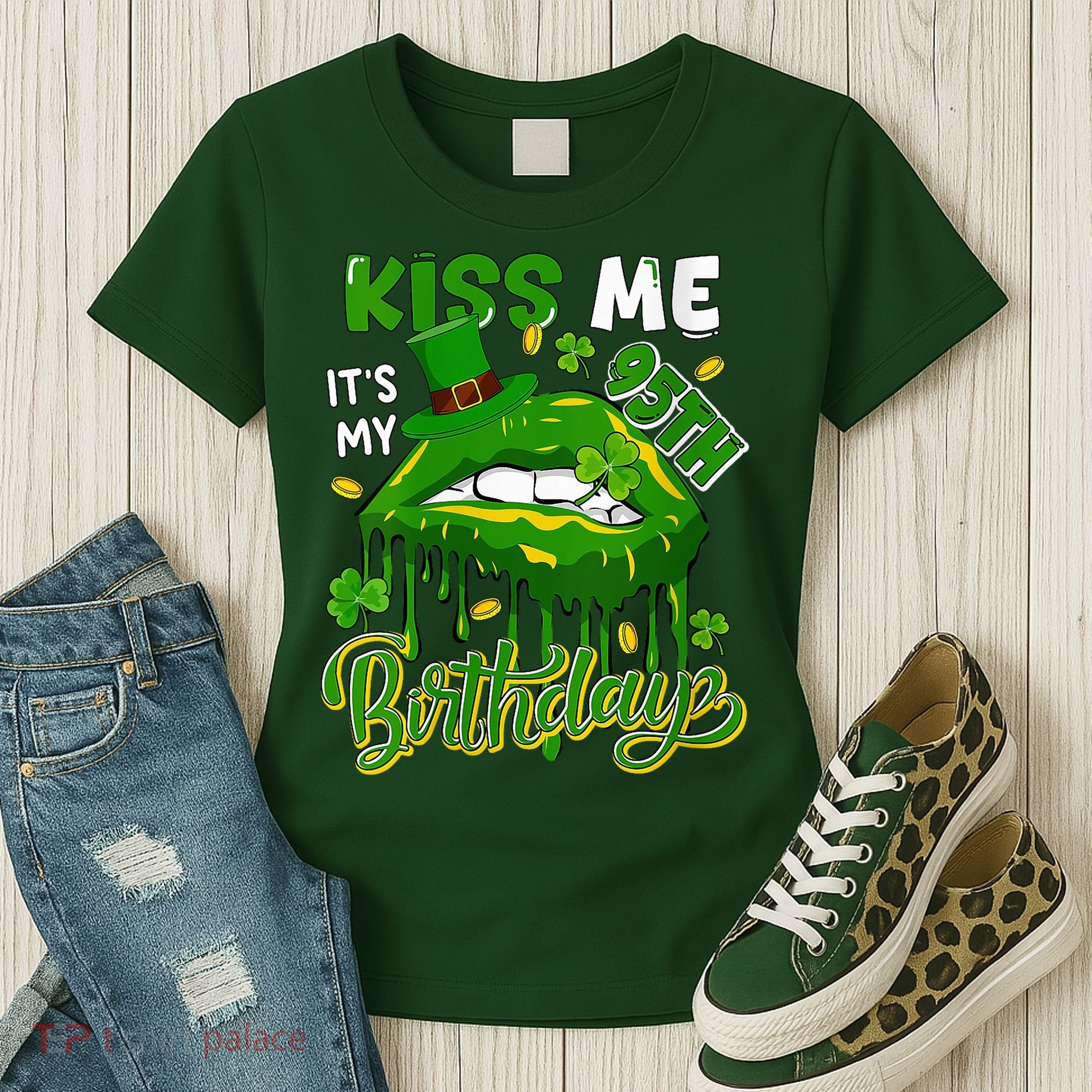 It'S My 95th Birthday St. Patrick'S Day Shamrocks Cute Lips Women's T-Shirt