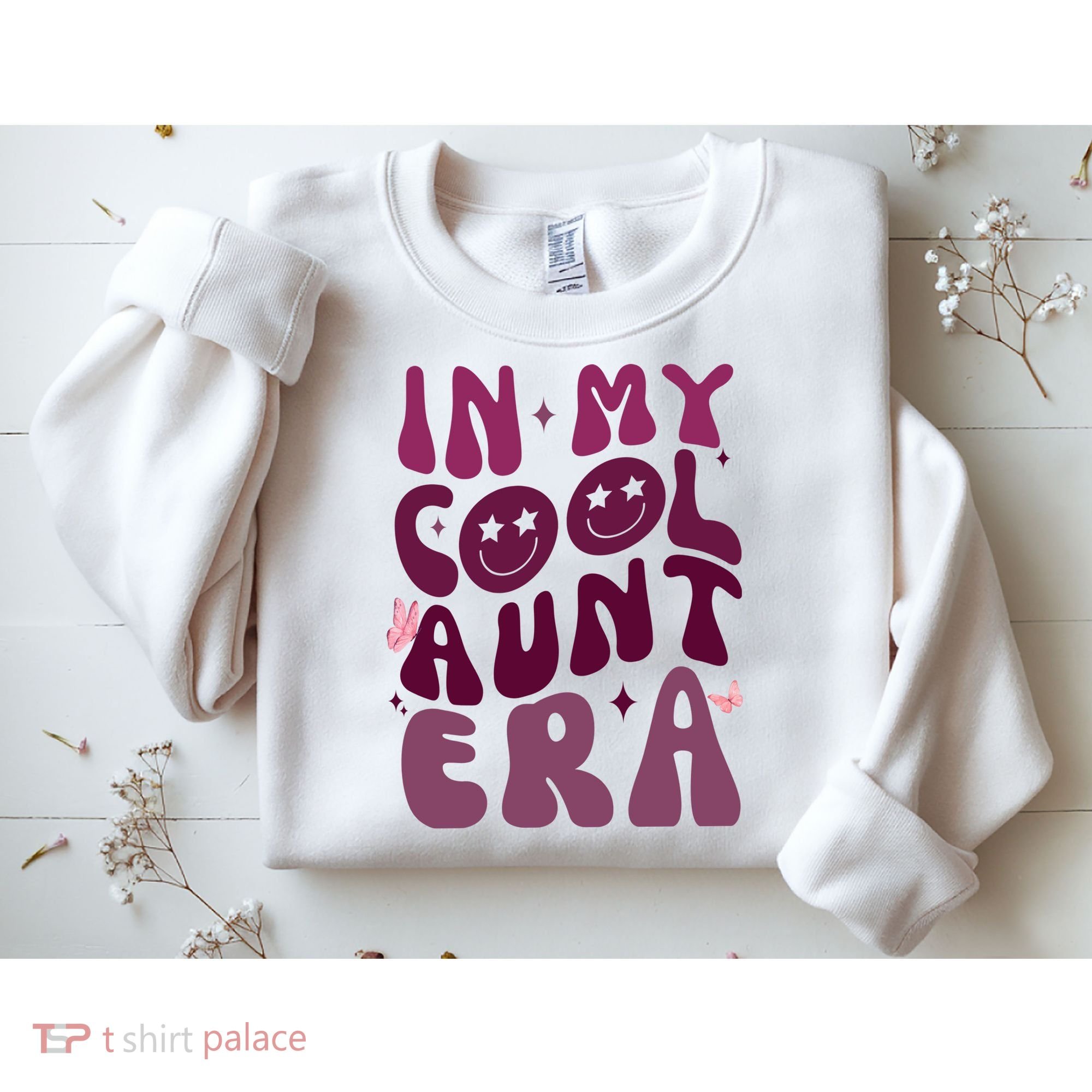 In My Cool Aunt Era Cute Gift Sweatshirt