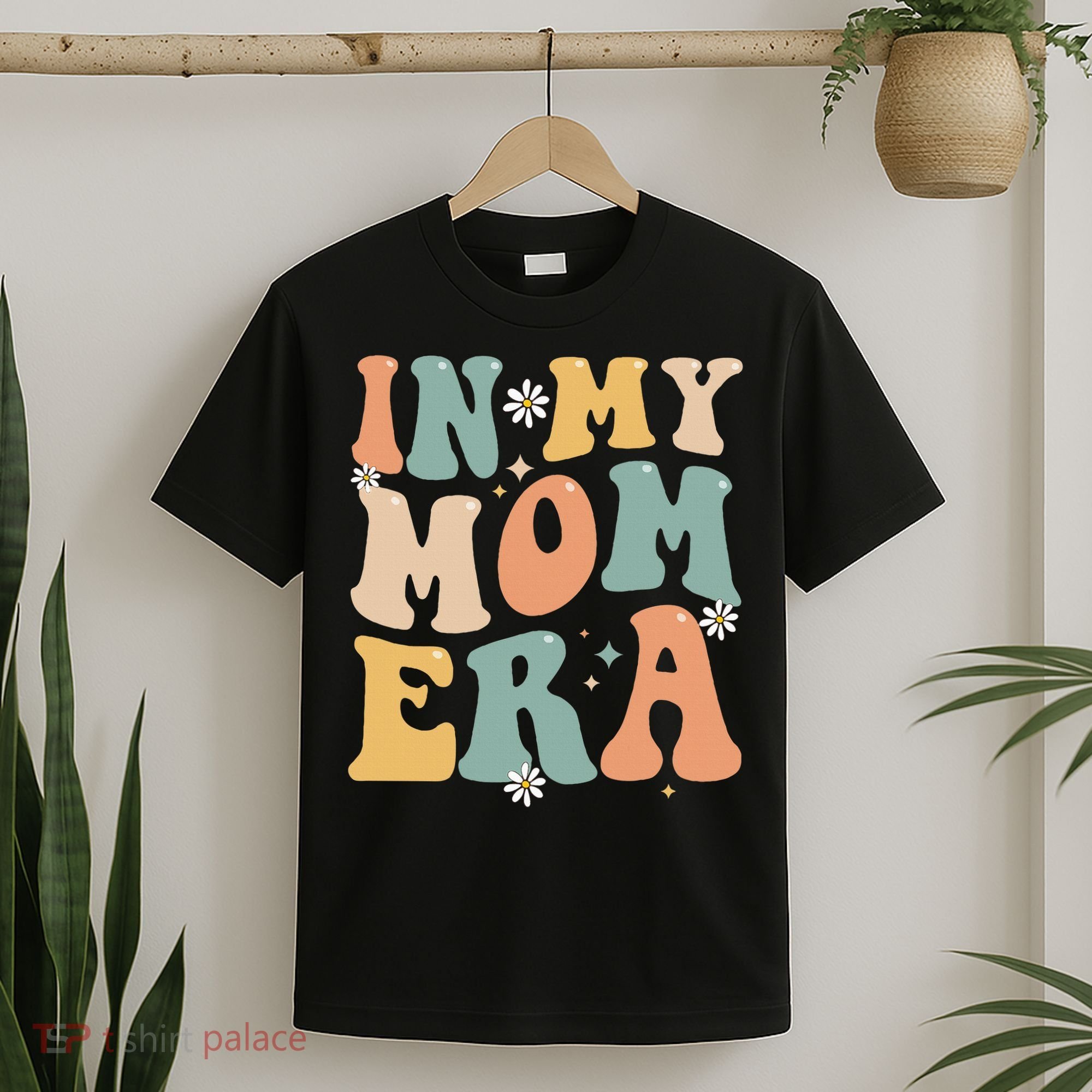 In My Mom Era Lover Groovy Retro Mom Funny Mothers Day T-Shirt