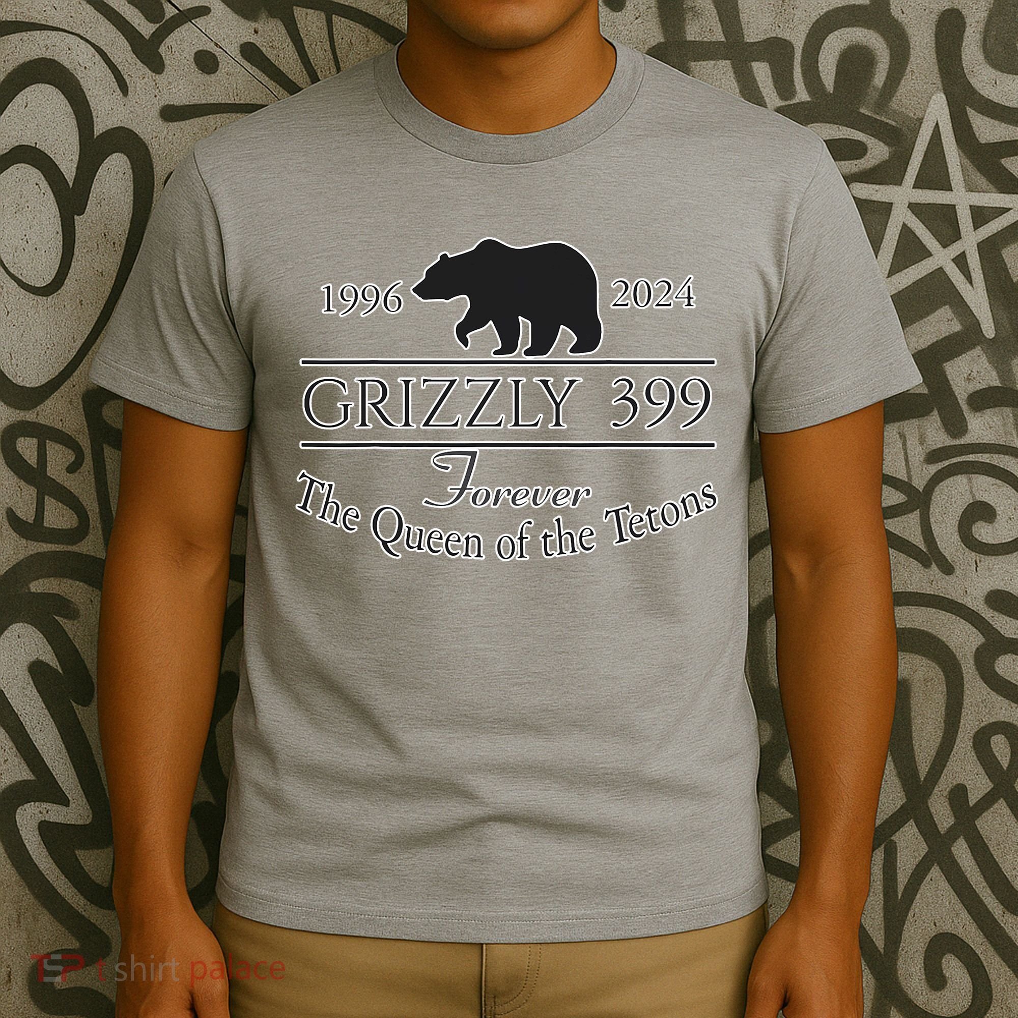 In Memory Of Bear 399 Forever Queen Of The Tetons T-Shirt