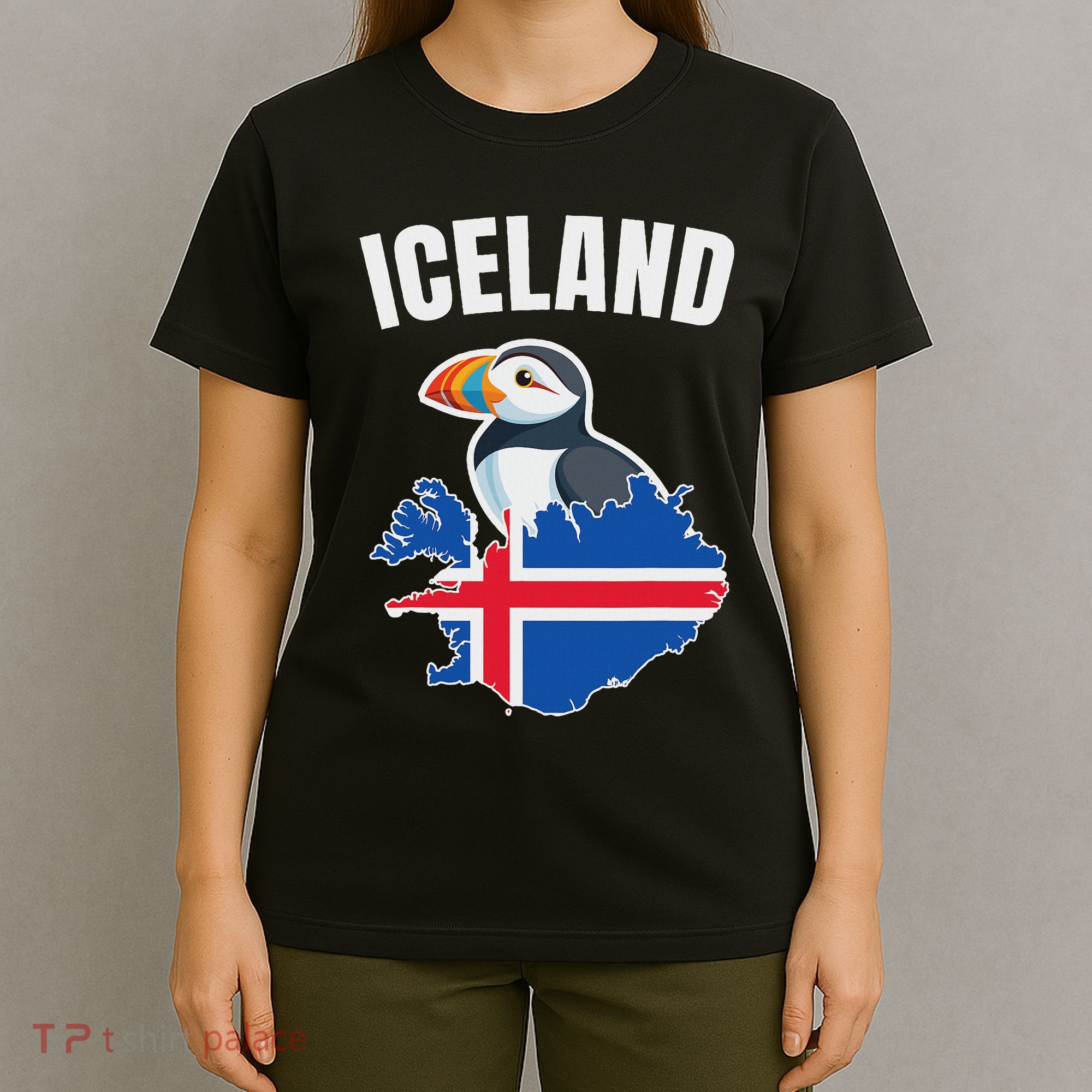 Iceland Map Puffin Bird ReykjavíK Iceland Icelandic Vacation T-Shirt