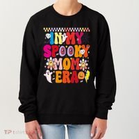 In My Spooky Mom Era – Halloween Vibes Gift Women's Sweatshirt thumb 0