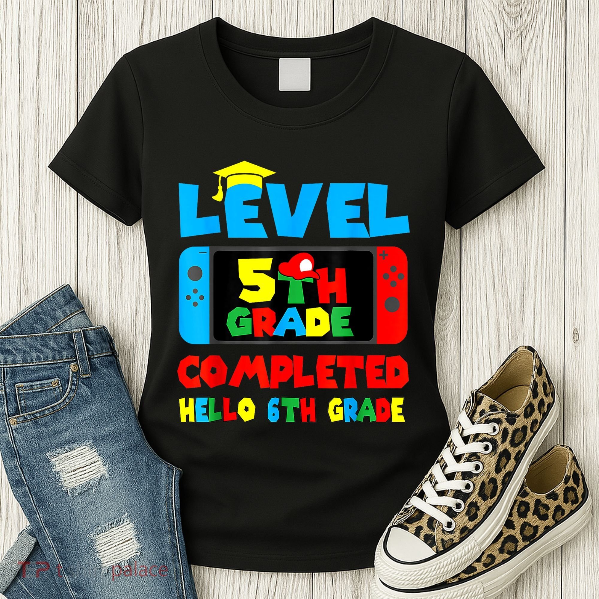 Icu Nurse Level 5th Grade Completed Hello 6th Grade Last Day Of School Gift Women's T-Shirt