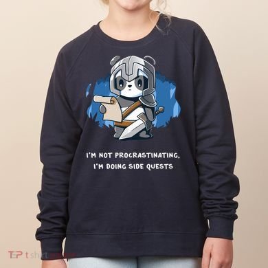 I'm Not Procrastinating I'm Doing Side Quests Women's Sweatshirt