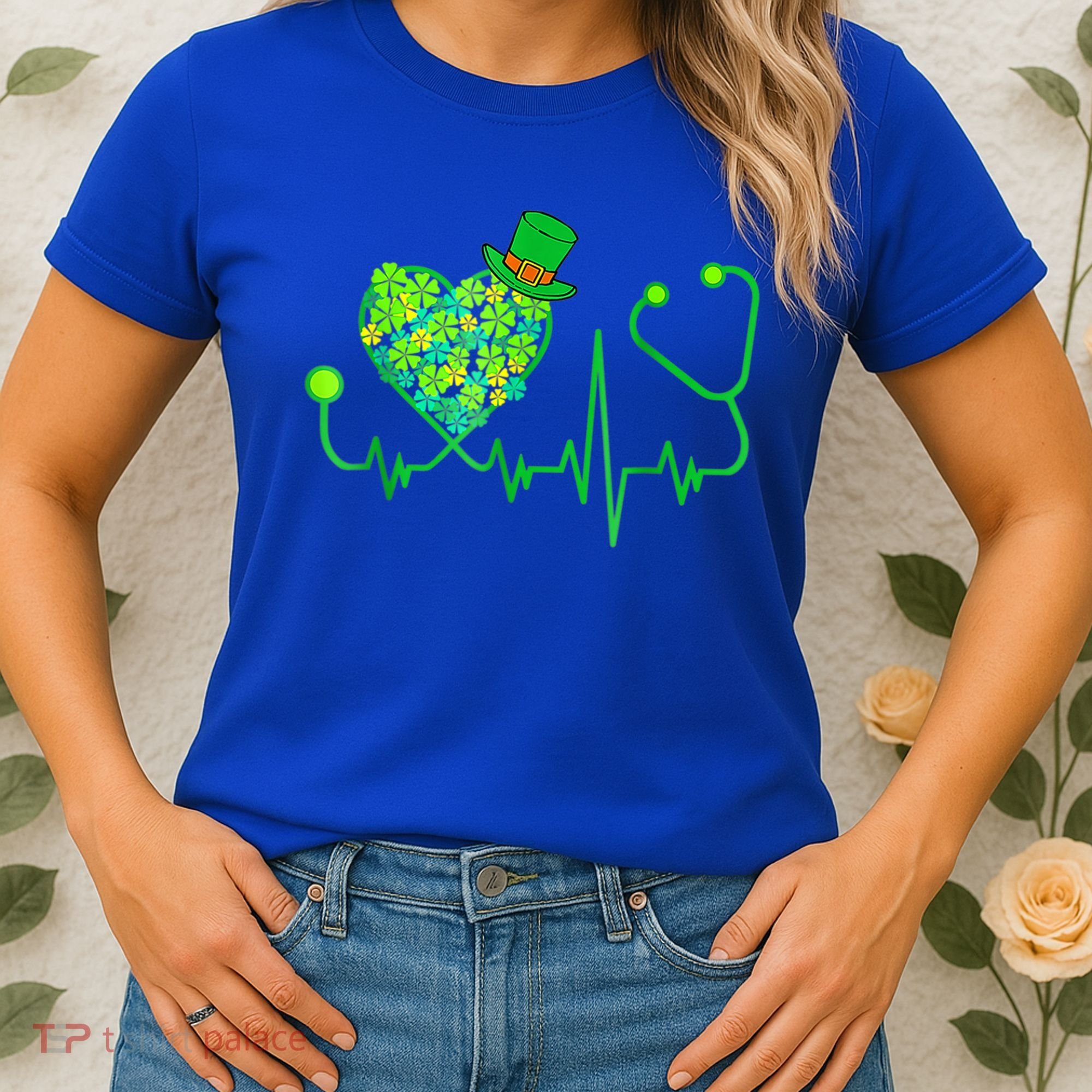 Irish Nurse Stethoscope Heartbeat Shamrock St Patricks Day Women's T-Shirt