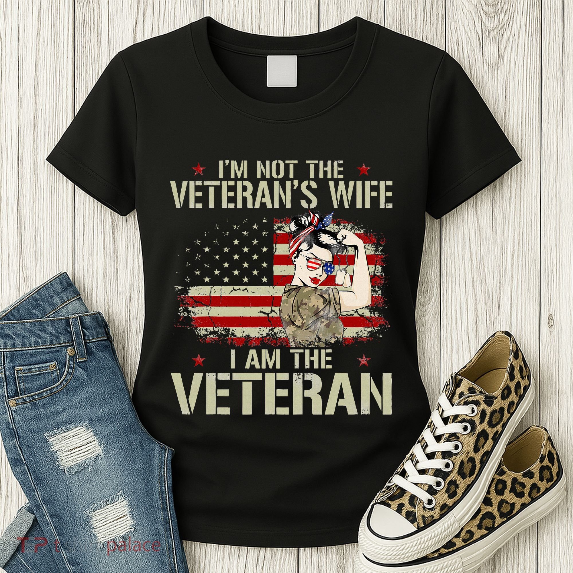IM Not VeteranS Wife IM Veteran American Flag Gift Women's T-Shirt