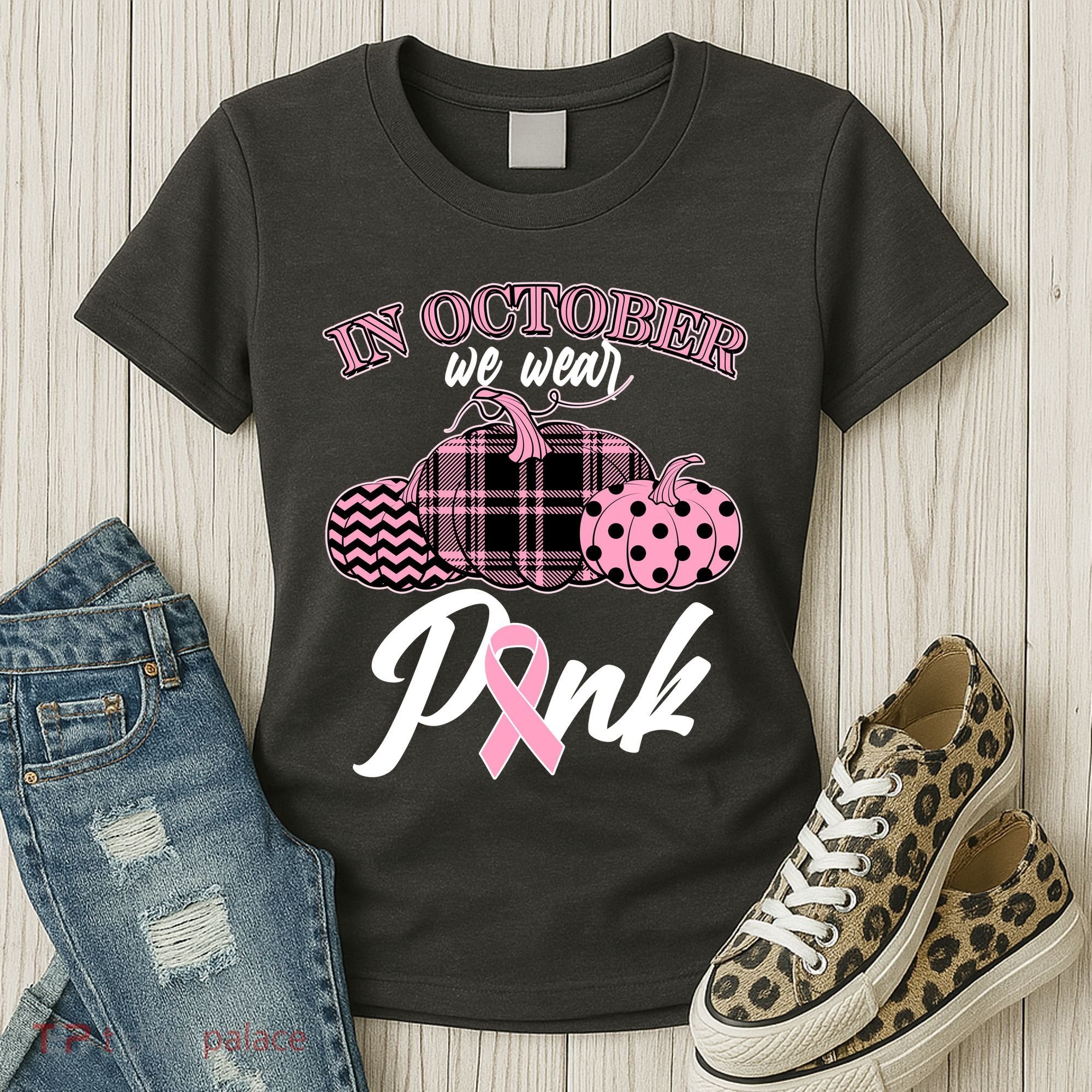 In October We Wear Pink Pattern Pumpkins Breast Cancer Awareness Women's T-Shirt