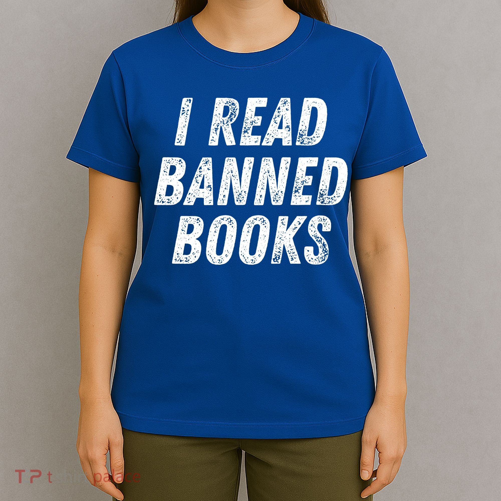 I Read Banned Books Im With The Banned Vintage Retro T-Shirt