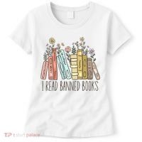 I Read Banned Books Women's T-Shirt thumb 0
