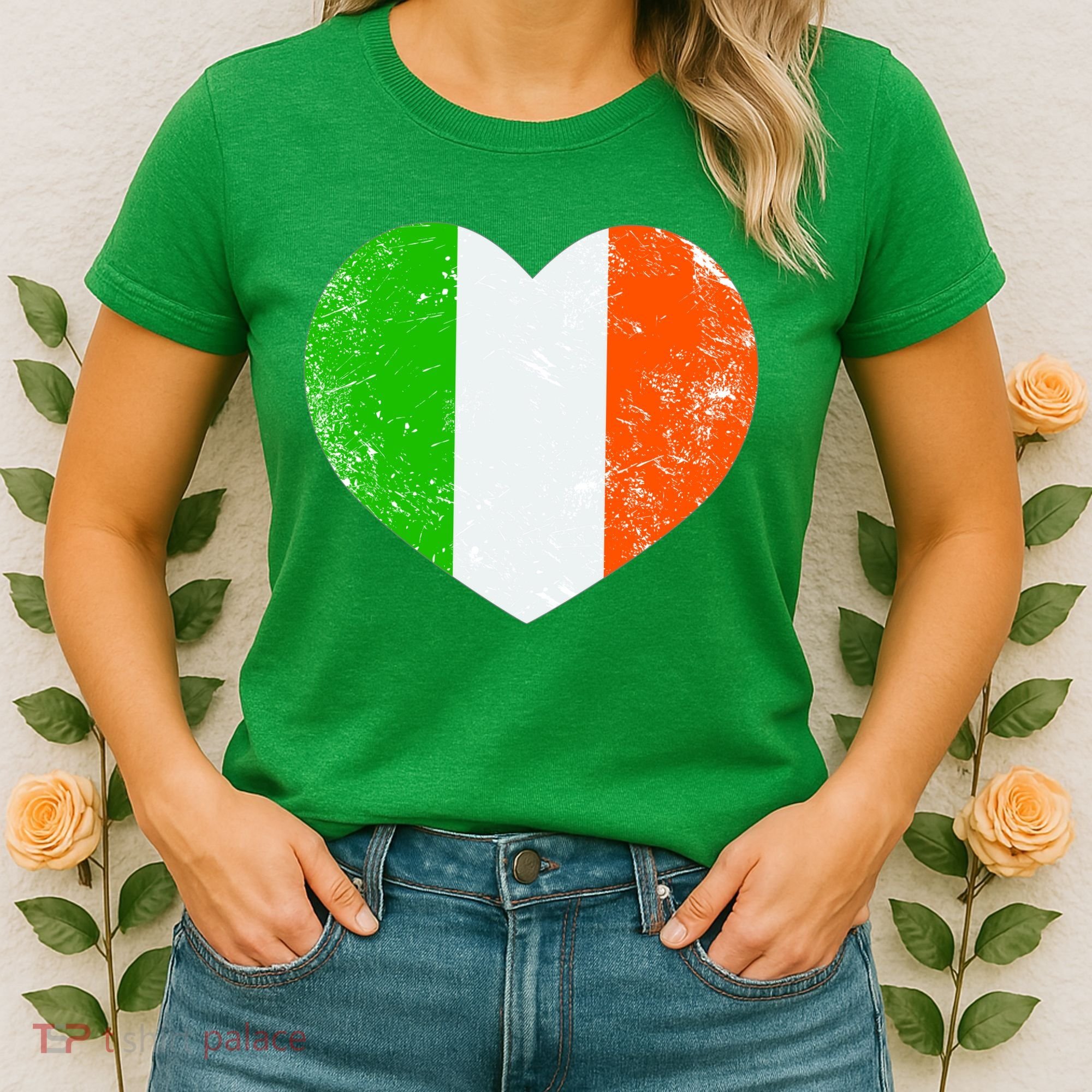 Ireland heart retro flag - St Patricks Day Women's T-Shirt