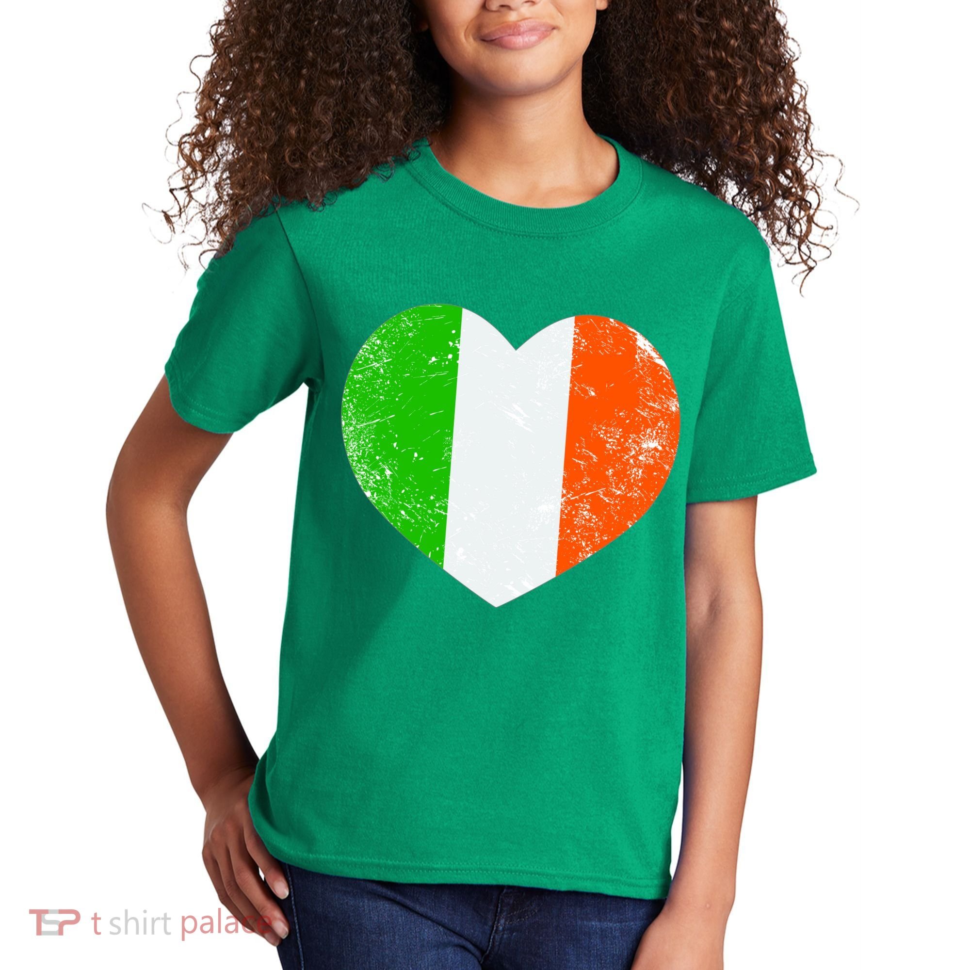 Ireland heart retro flag - St Patricks Day Kids T-Shirt
