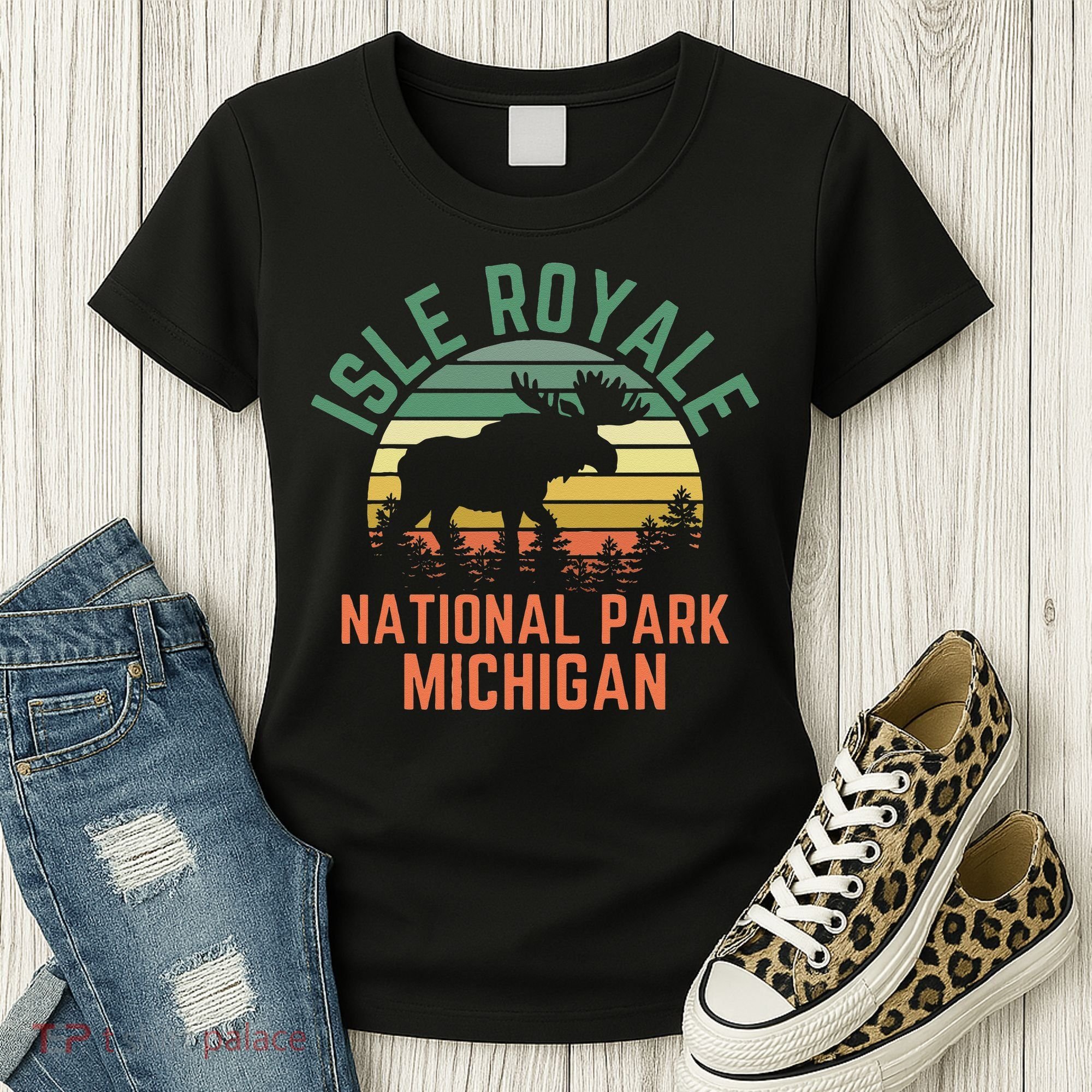 Isle Royale National Park Michigan Moose Hiking Nature Retro Women's T-Shirt
