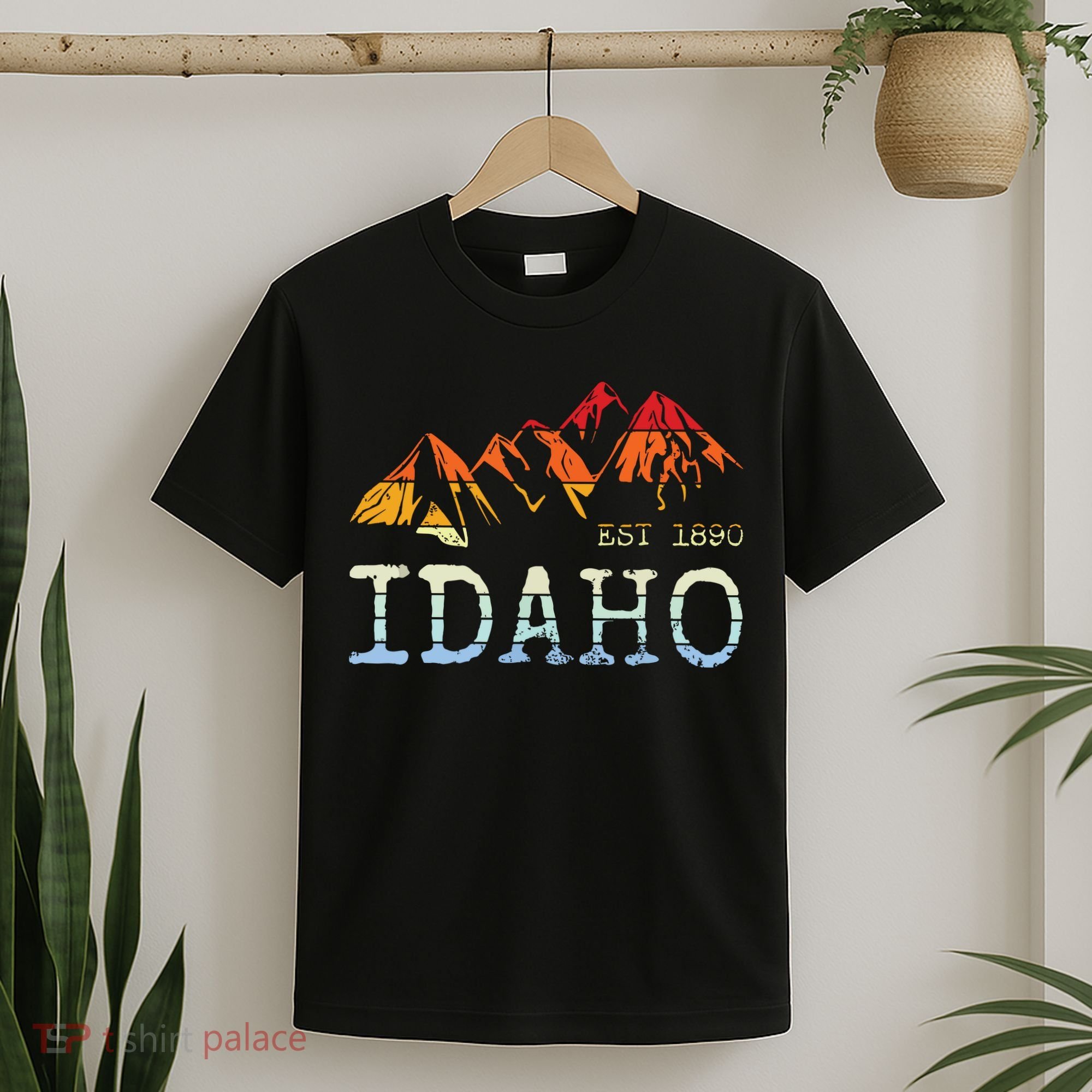 Idaho Retro Sunset Vintage Mountain Home Est 1890 Hiking T-Shirt