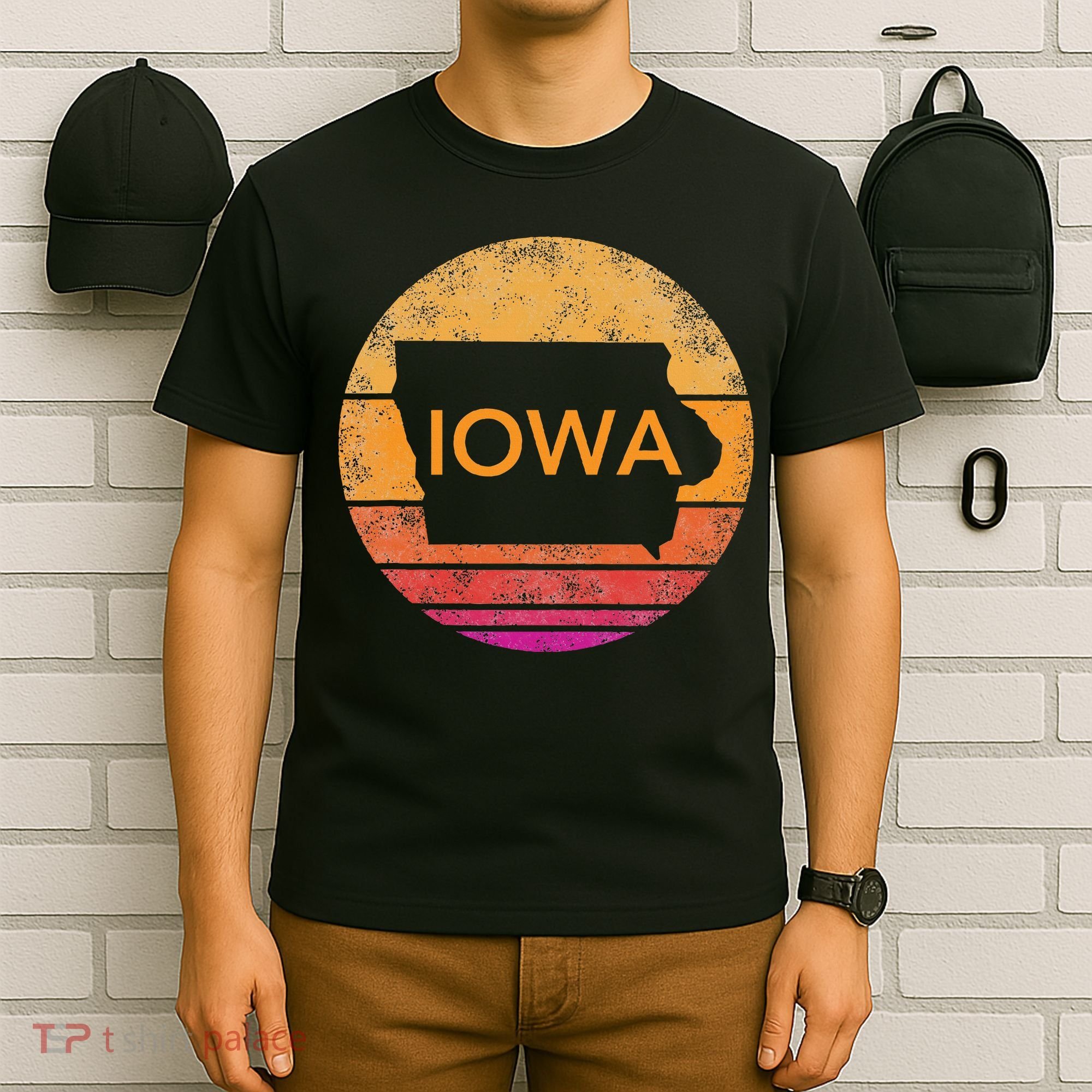 Iowa Retro Sunset  State Of Iowa Outline T-Shirt