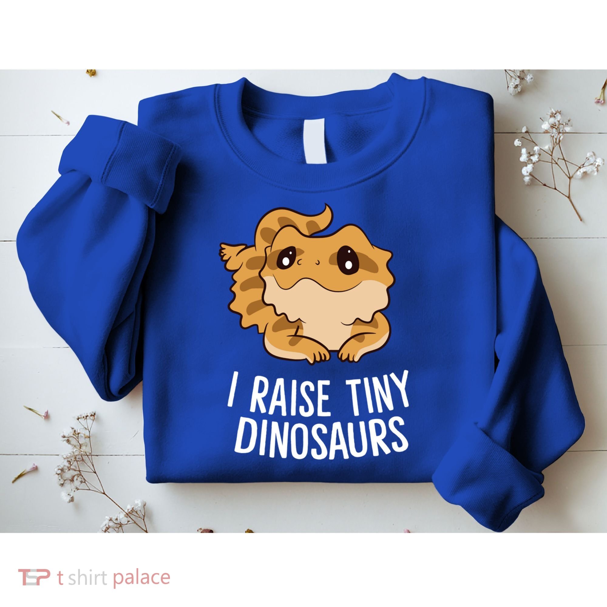 I Raise Tiny Dinosaurs Lizard Bearded Dragon Mom Gift Sweatshirt