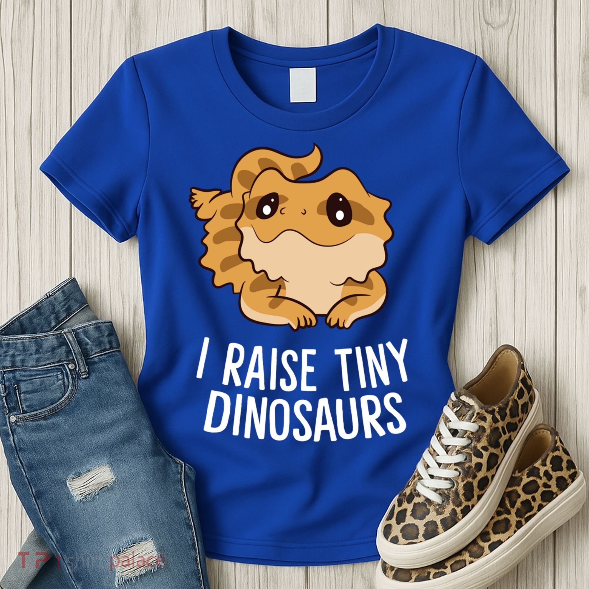 I Raise Tiny Dinosaurs Lizard Bearded Dragon Mom Gift Women's T-Shirt