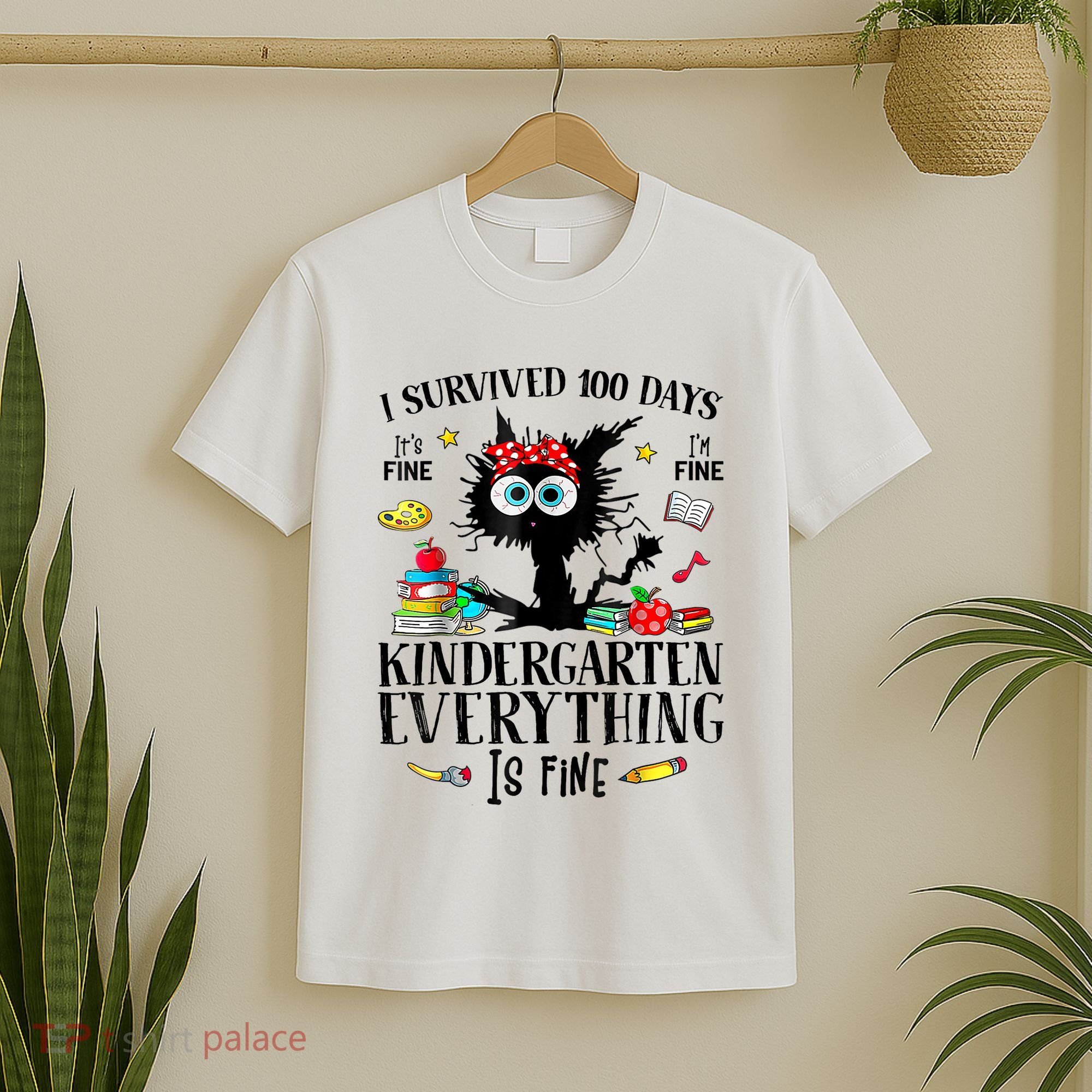 I Survived 100 Days Of Kindergarten Teacher & Student Funny Cat T-Shirt
