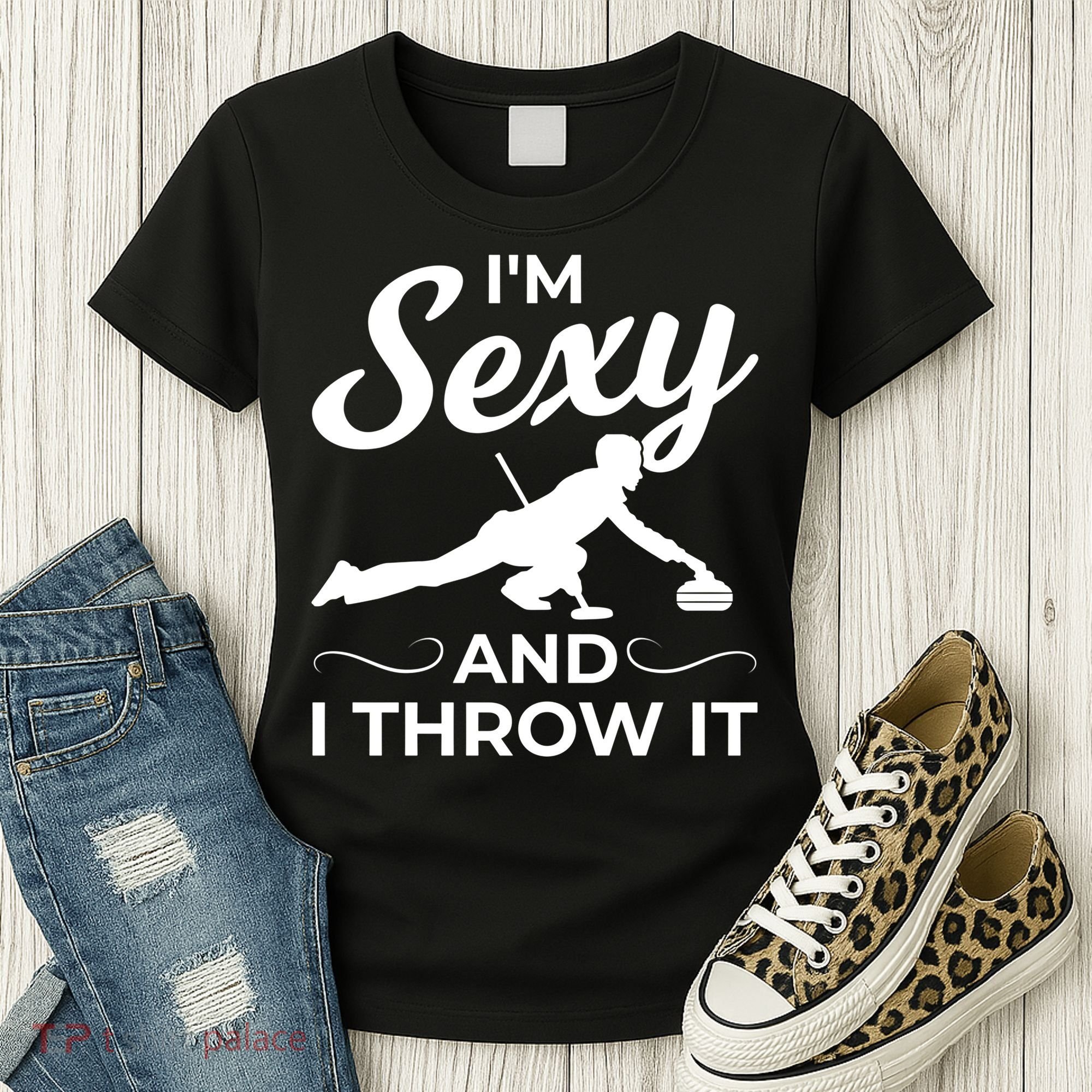 IM Sexy And I Throw It Curling Player Gift Women's T-Shirt