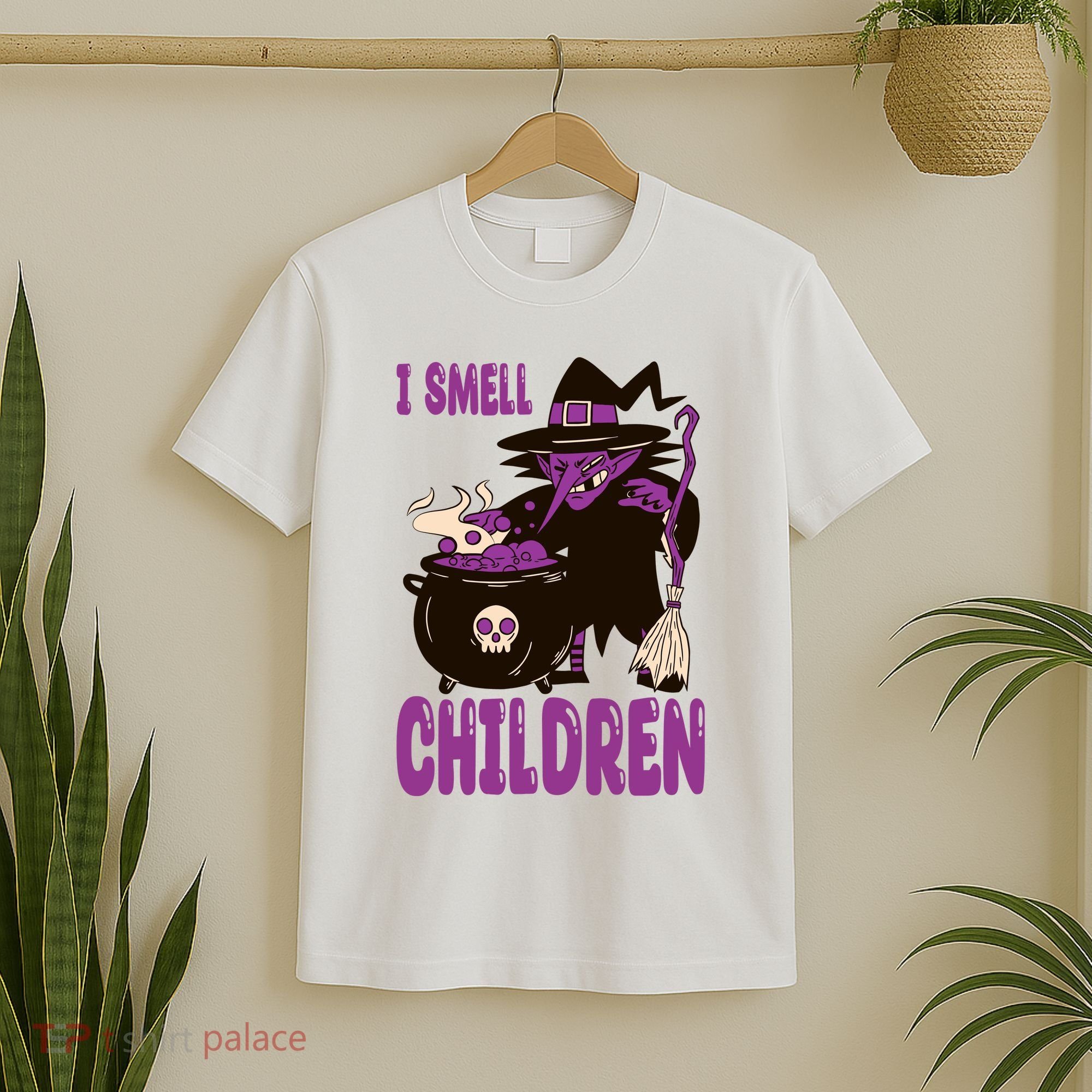 I Smell Children Funny Halloween Witch T-Shirt