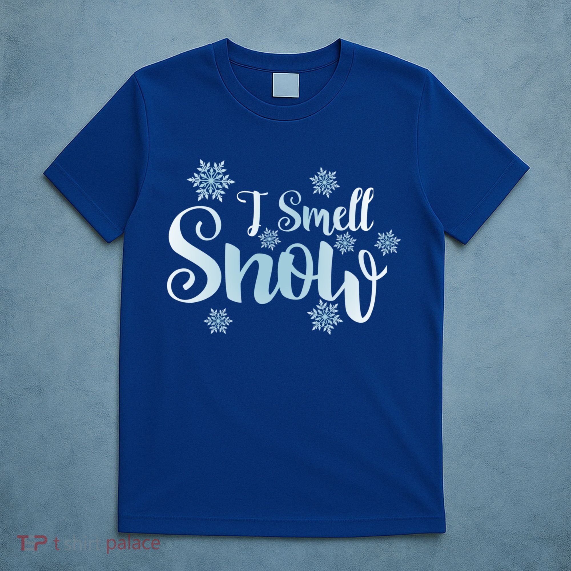 I Smell Snow Cute Snowflakes Snowy Winter Holiday Christmas Gift T-Shirt