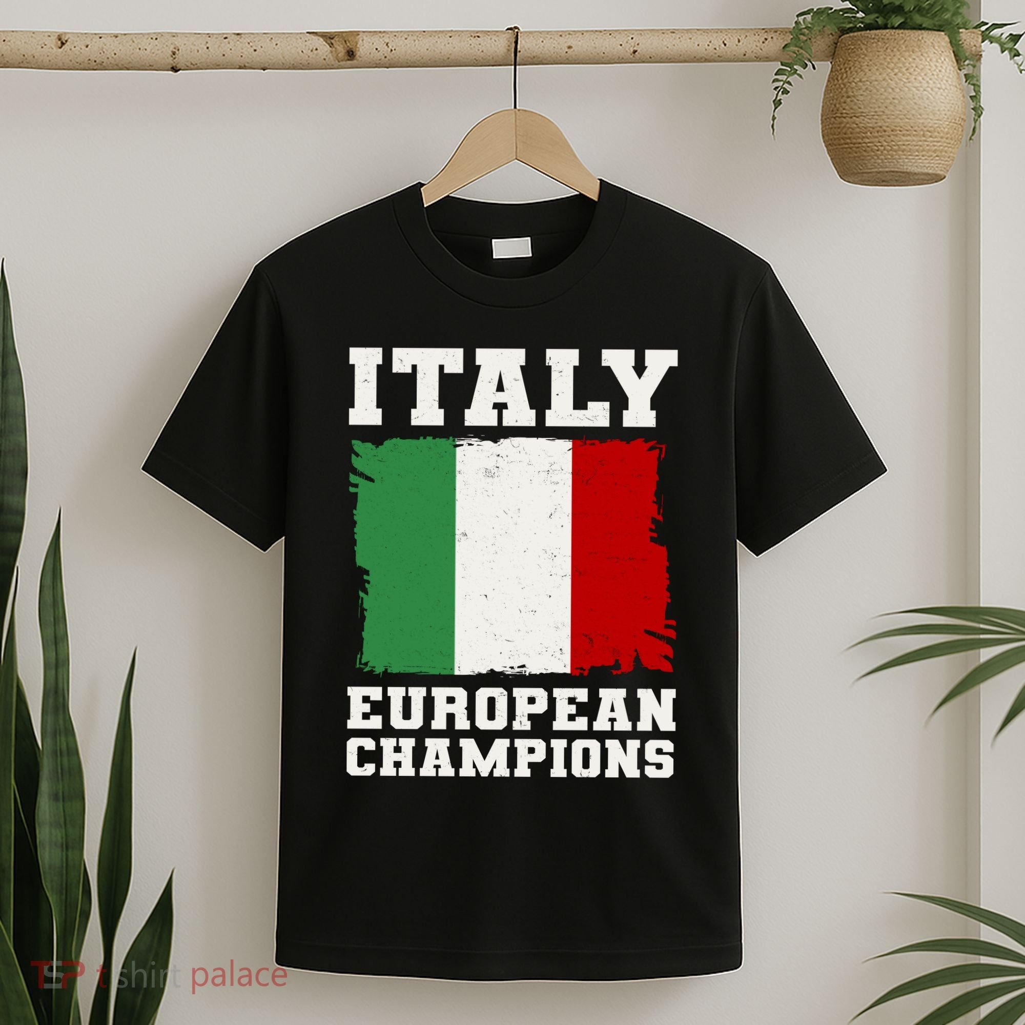 Italy Europeon Champions Distressed Flag T-Shirt