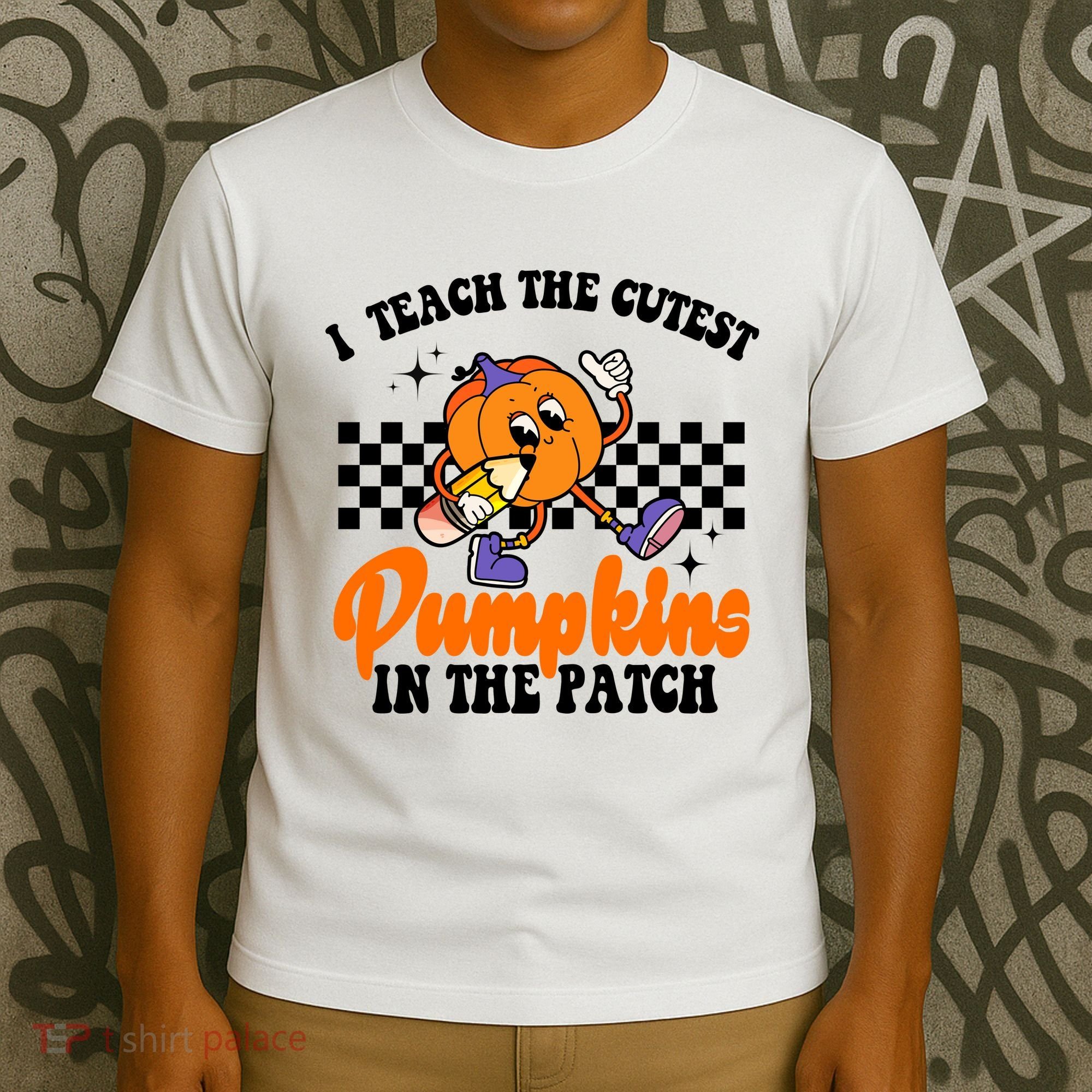 I Teach The Cutest Pumpkins Retro Teacher Halloween T-Shirt