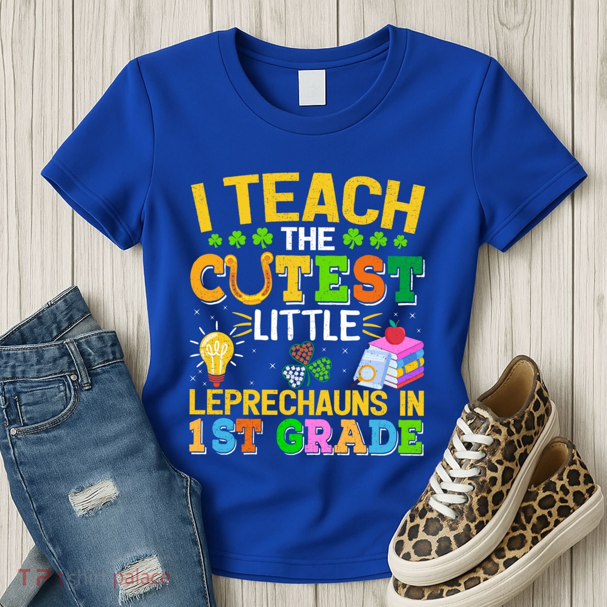 I Teach The Cutest Leprechauns In 1st Grade St PatrickS Day Great Gift Women's T-Shirt