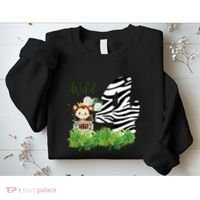 Im Wild And 4 Zoo Theme Birthday Safari Jungle Animal Sweatshirt thumb 2