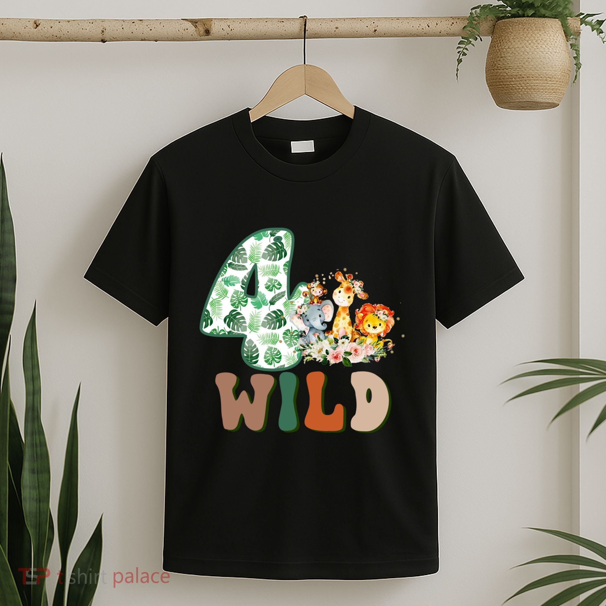 Im Wild And 4 Birthday Safari Jungle Zoo 4th Bday Fourth Gift T-Shirt