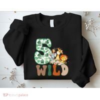 Im Wild And 5 Birthday Safari Jungle Zoo 5th Bday Fifth Gift Sweatshirt thumb 2